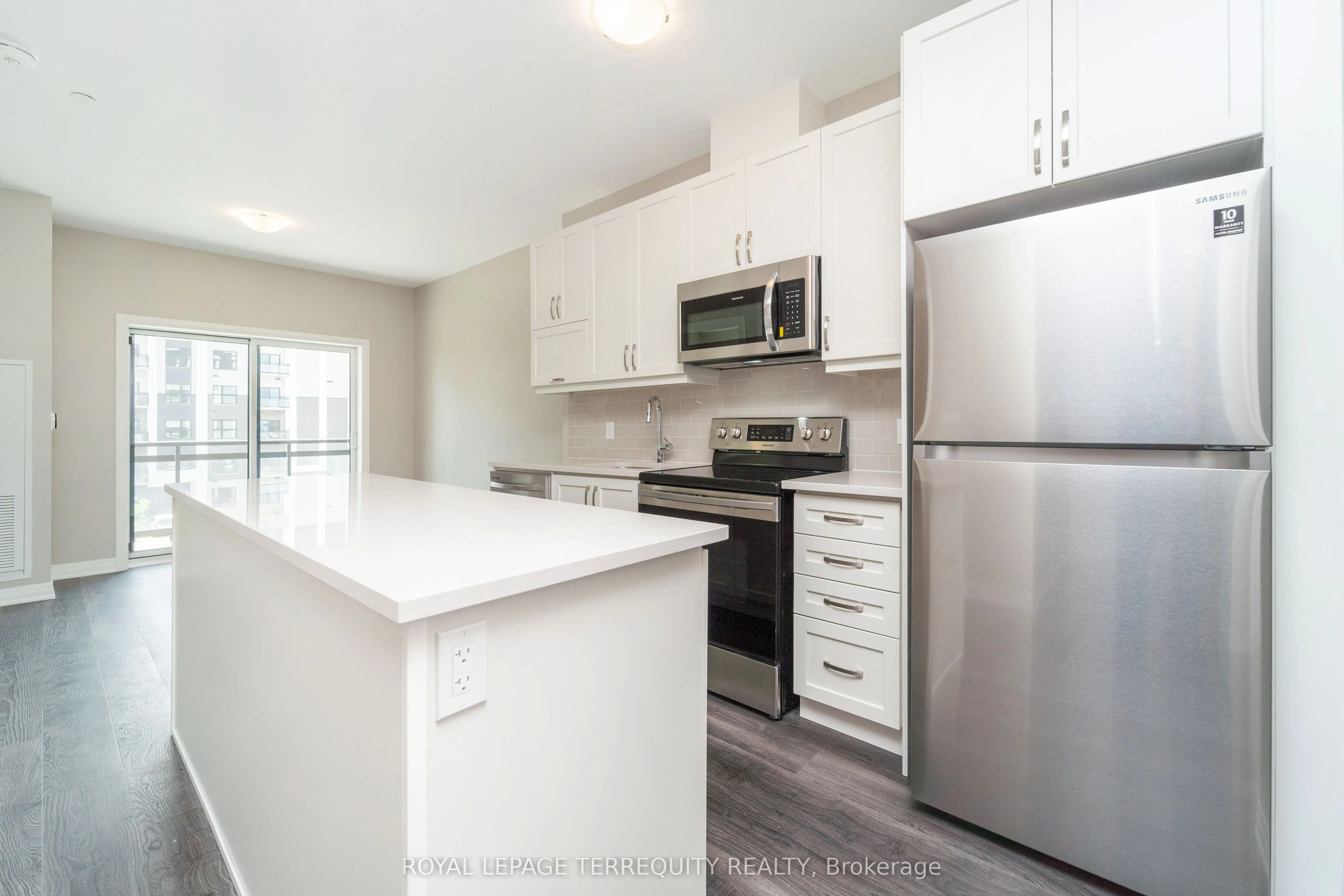102 Grovewood Common, #3