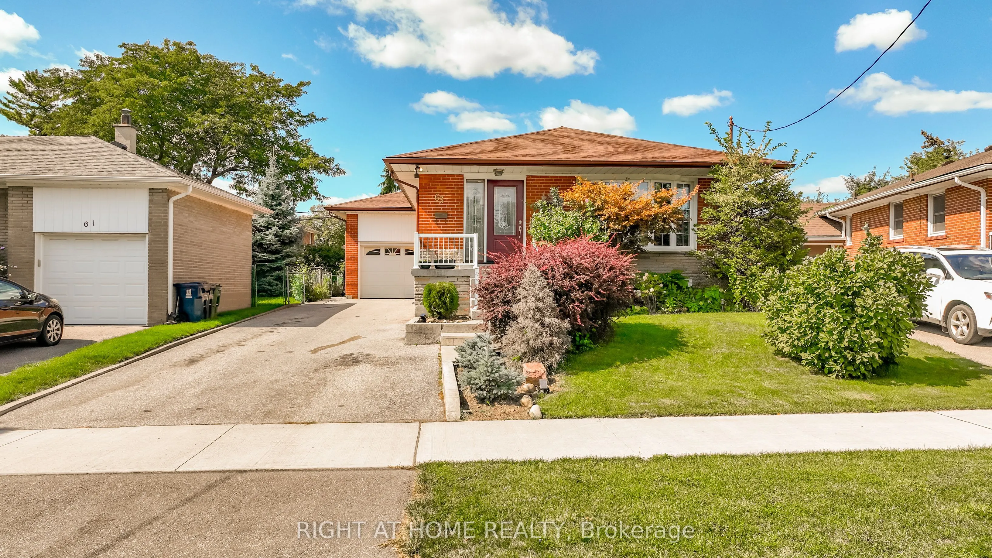 63 Allonsius Drive