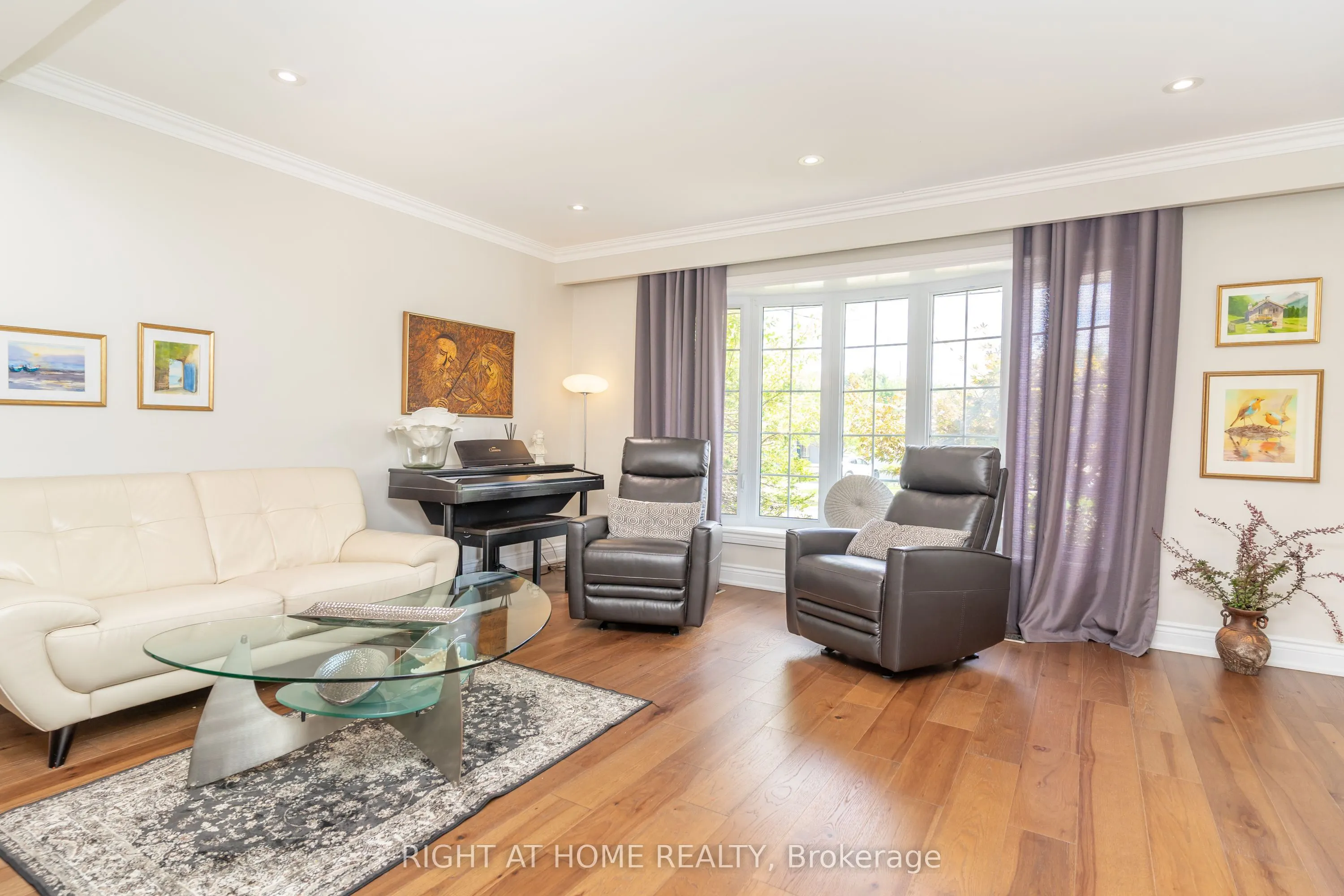 63 Allonsius Drive