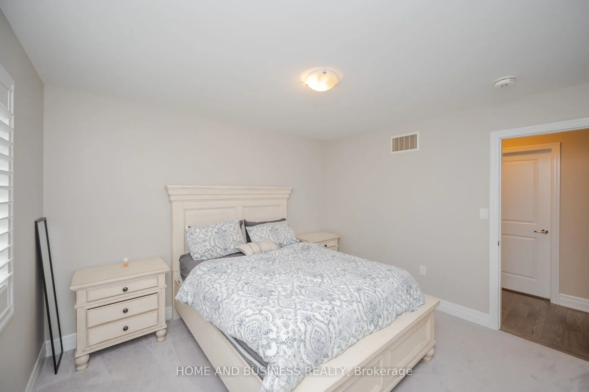3357 Mintwood Circle