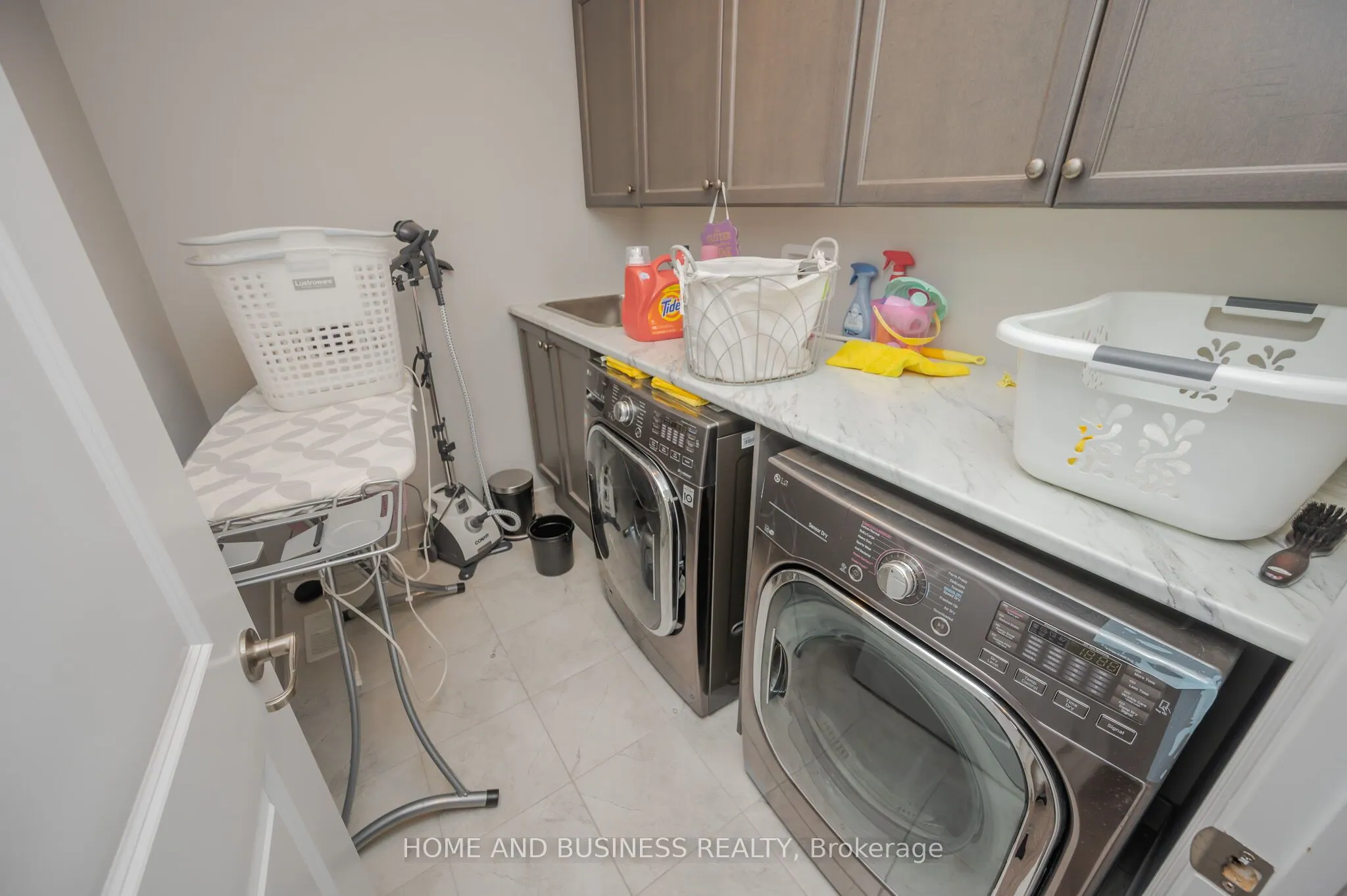 3357 Mintwood Circle