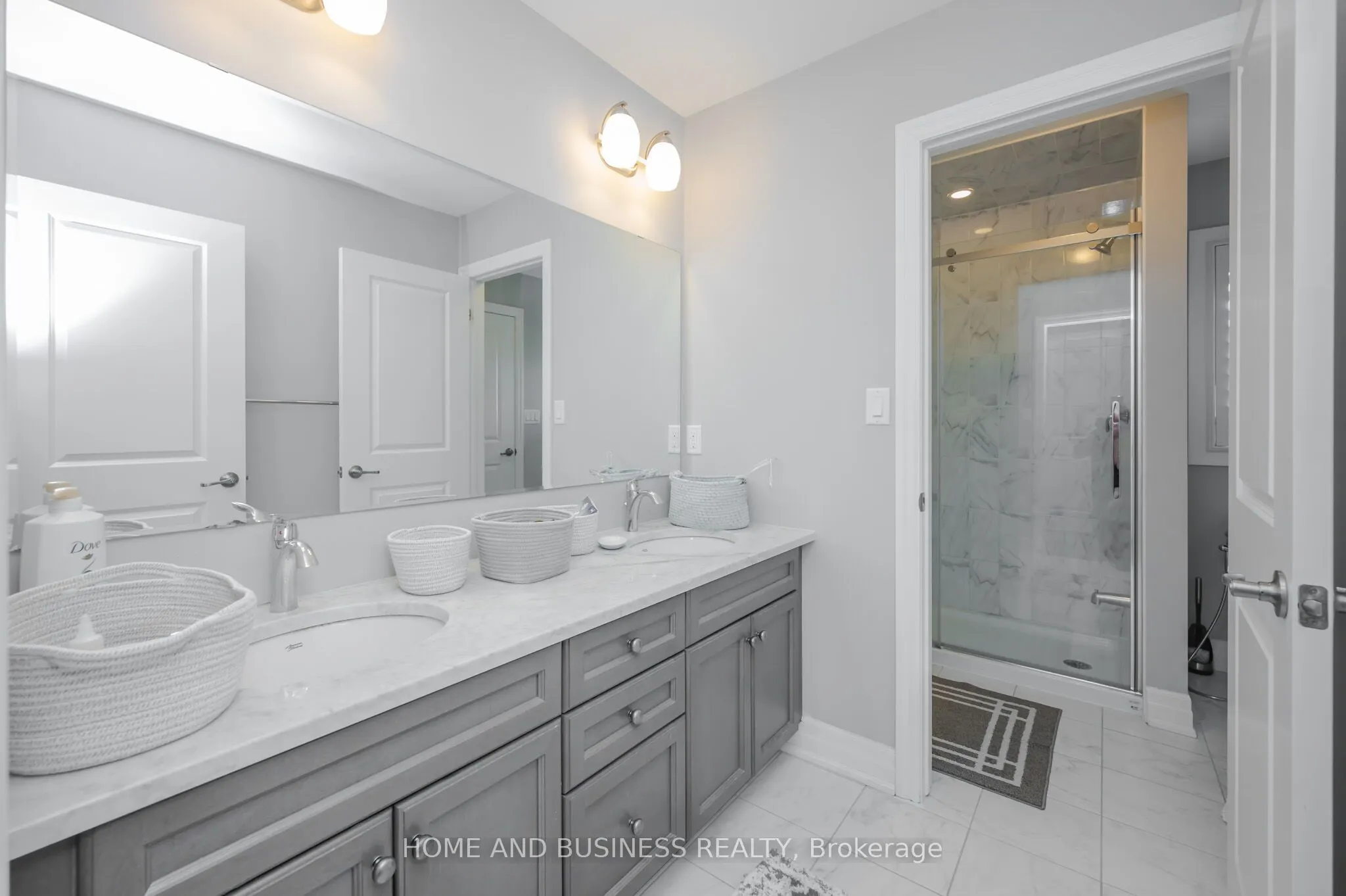3357 Mintwood Circle
