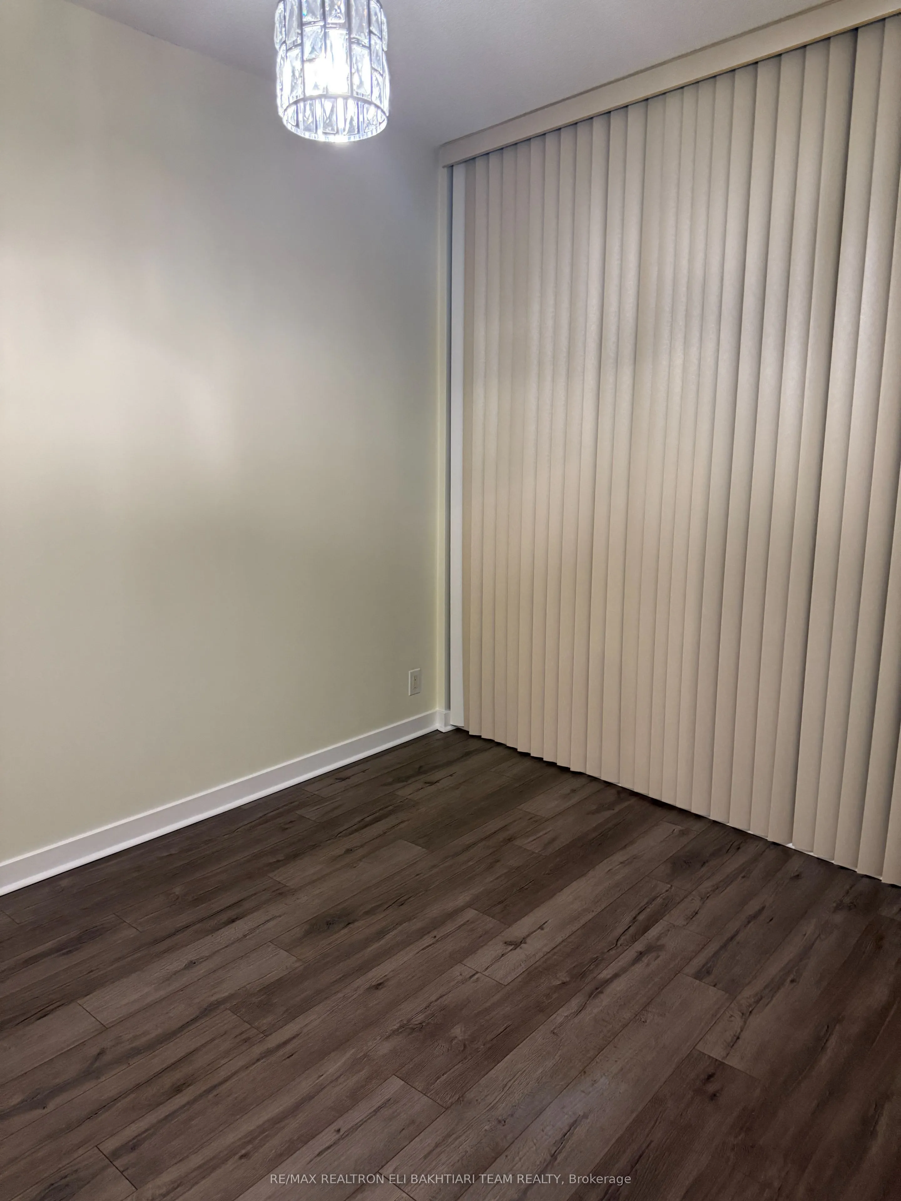 3985 Grand Park Drive, #1806