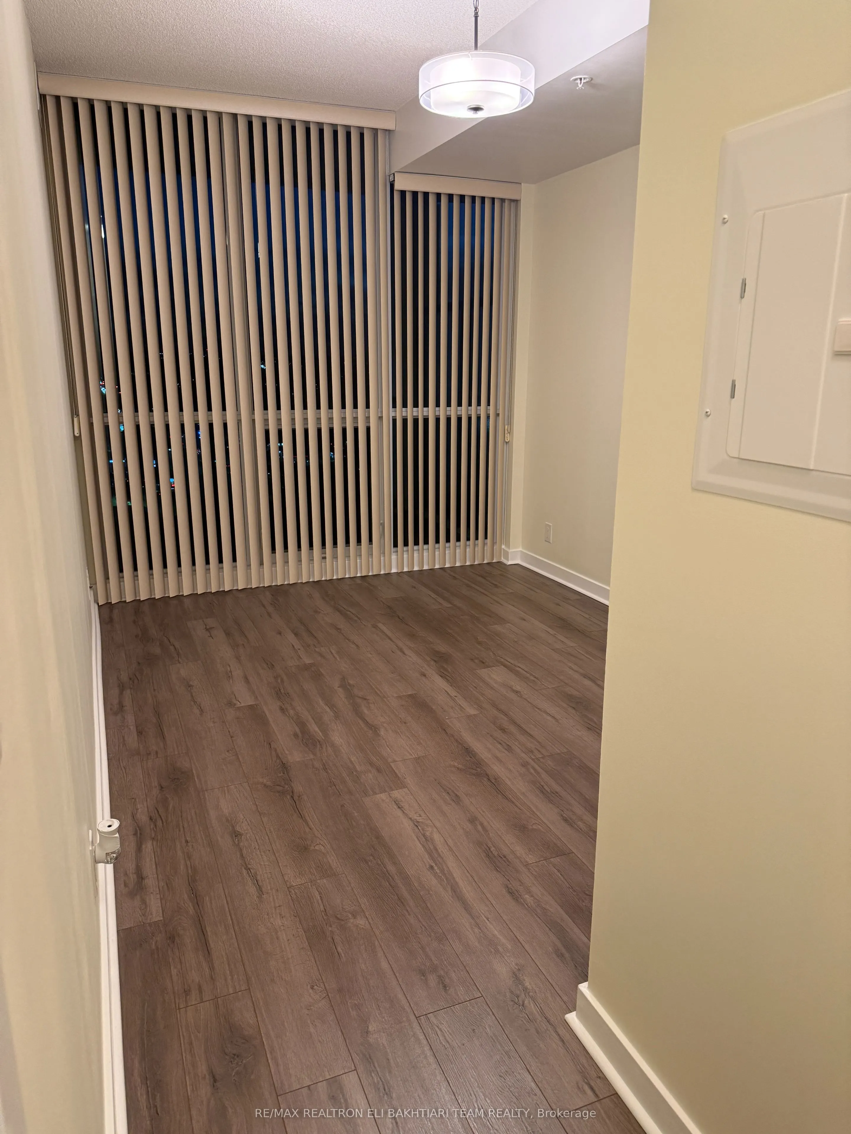 3985 Grand Park Drive, #1806
