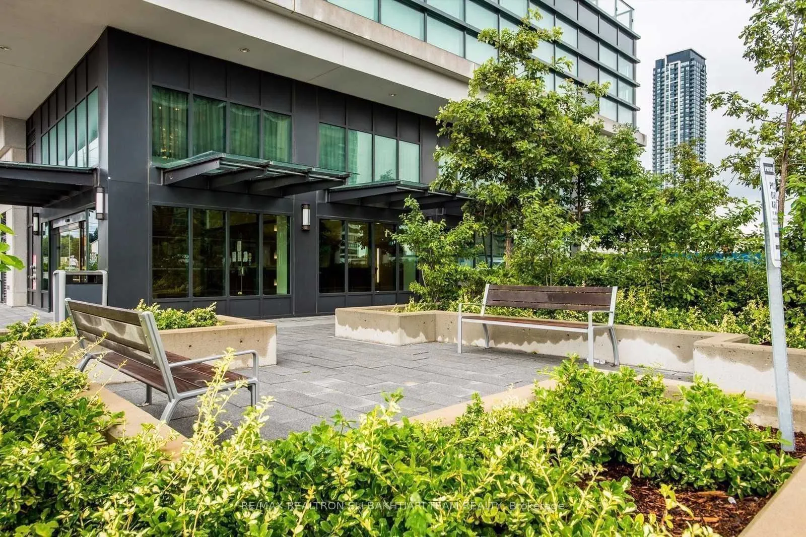 3985 Grand Park Drive, #1806