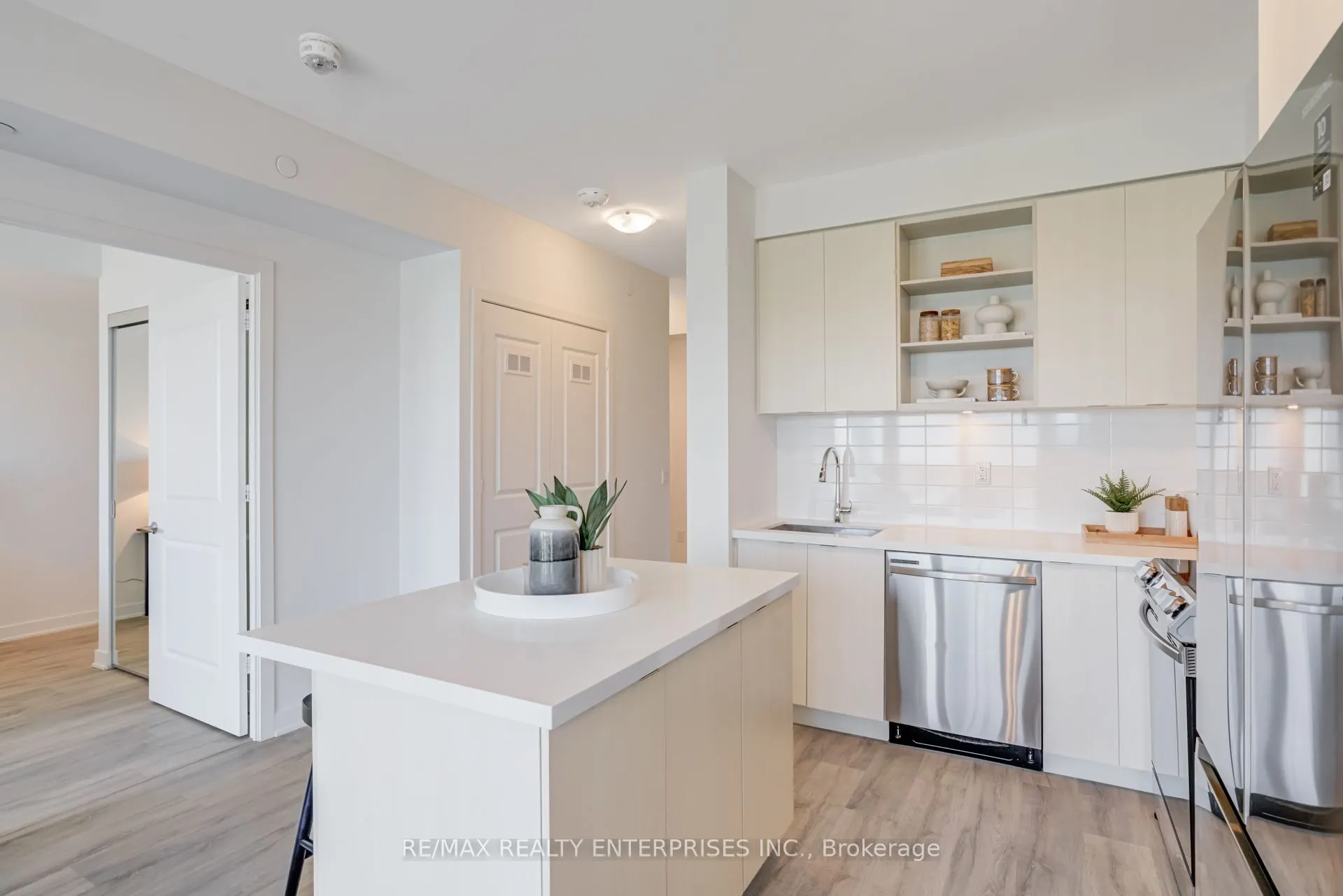4655 Metcalfe Avenue, #1703
