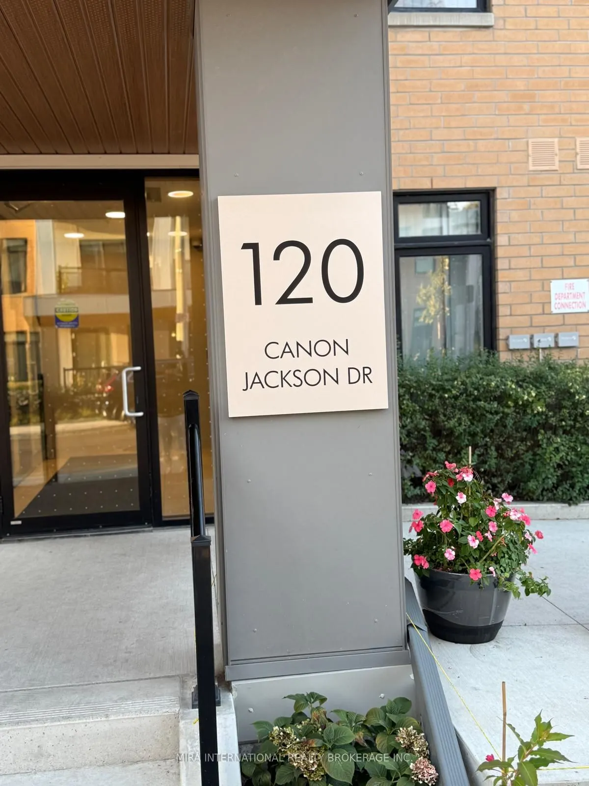 120 Canon Jackson Drive, #407