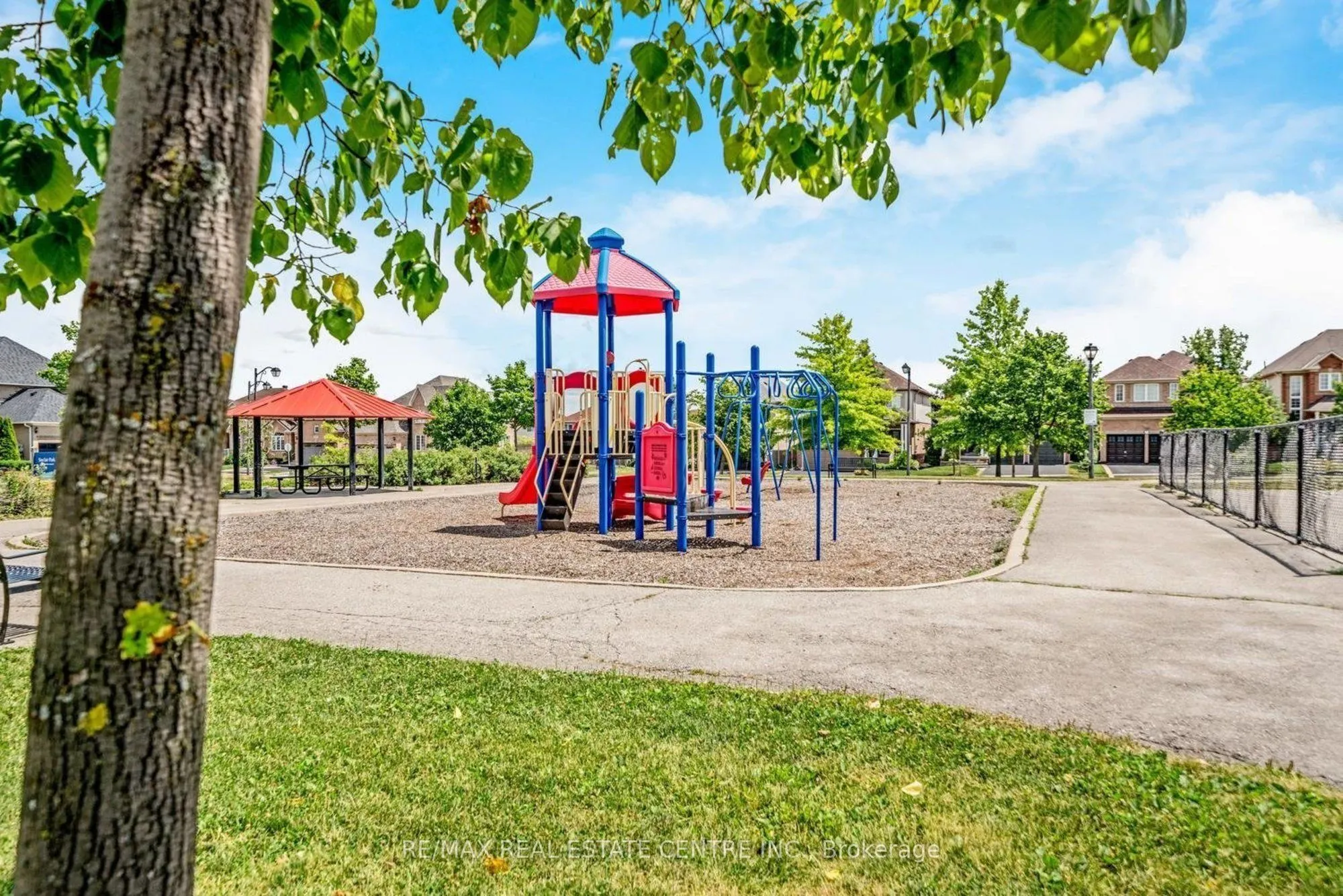 1360 Main Street E, #304
