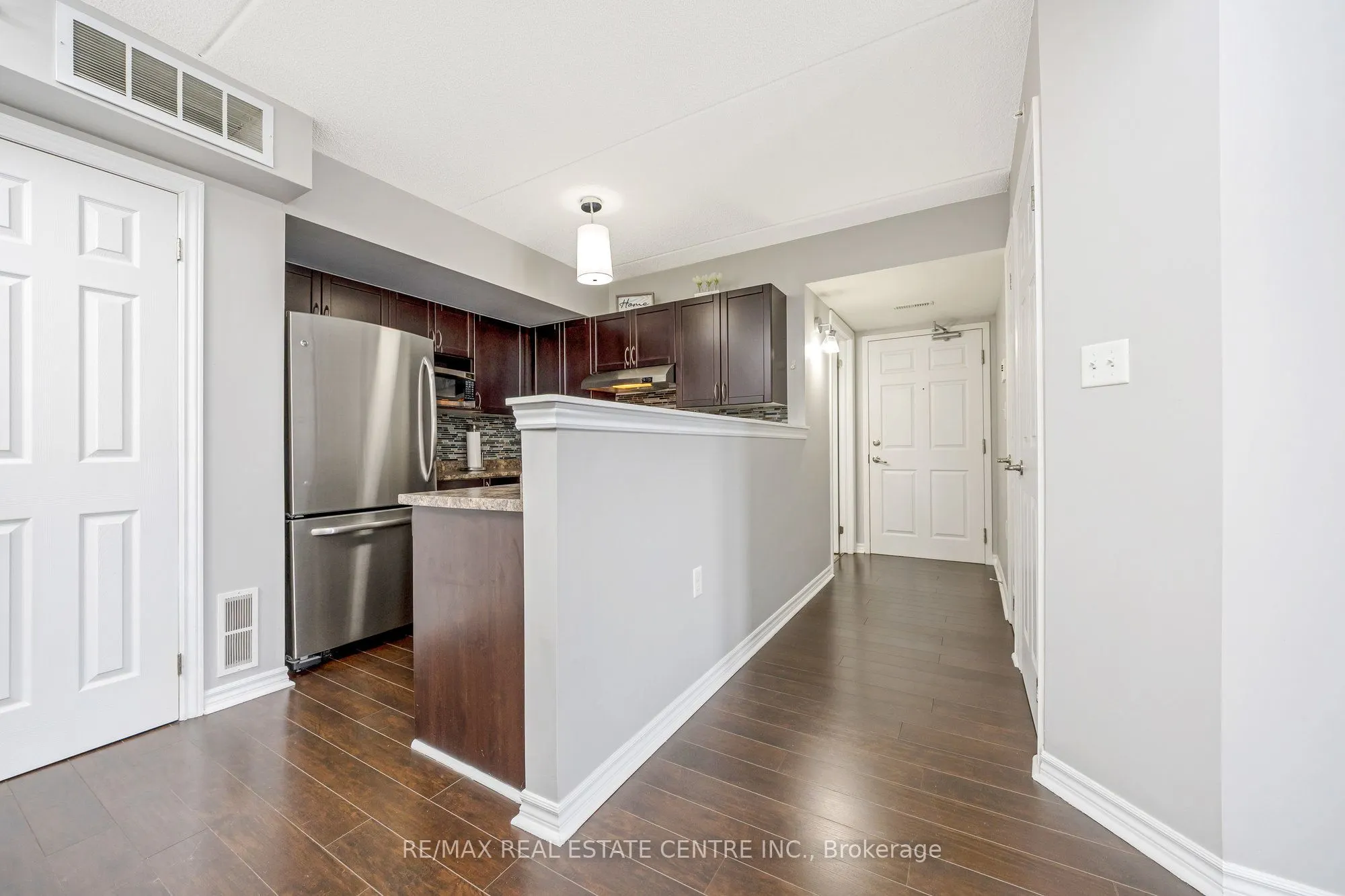 1360 Main Street E, #304