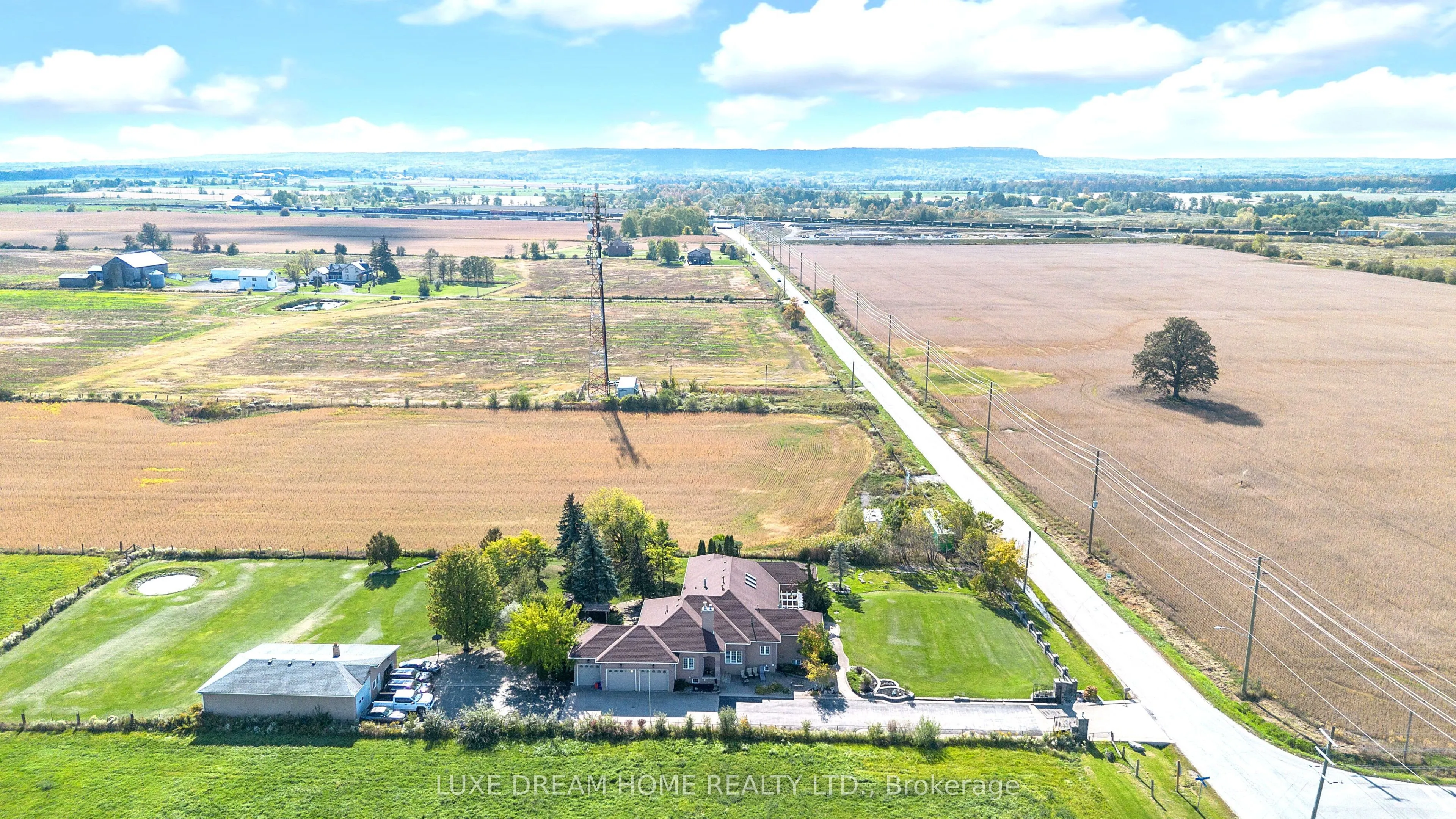 3006 Lower Base Line W