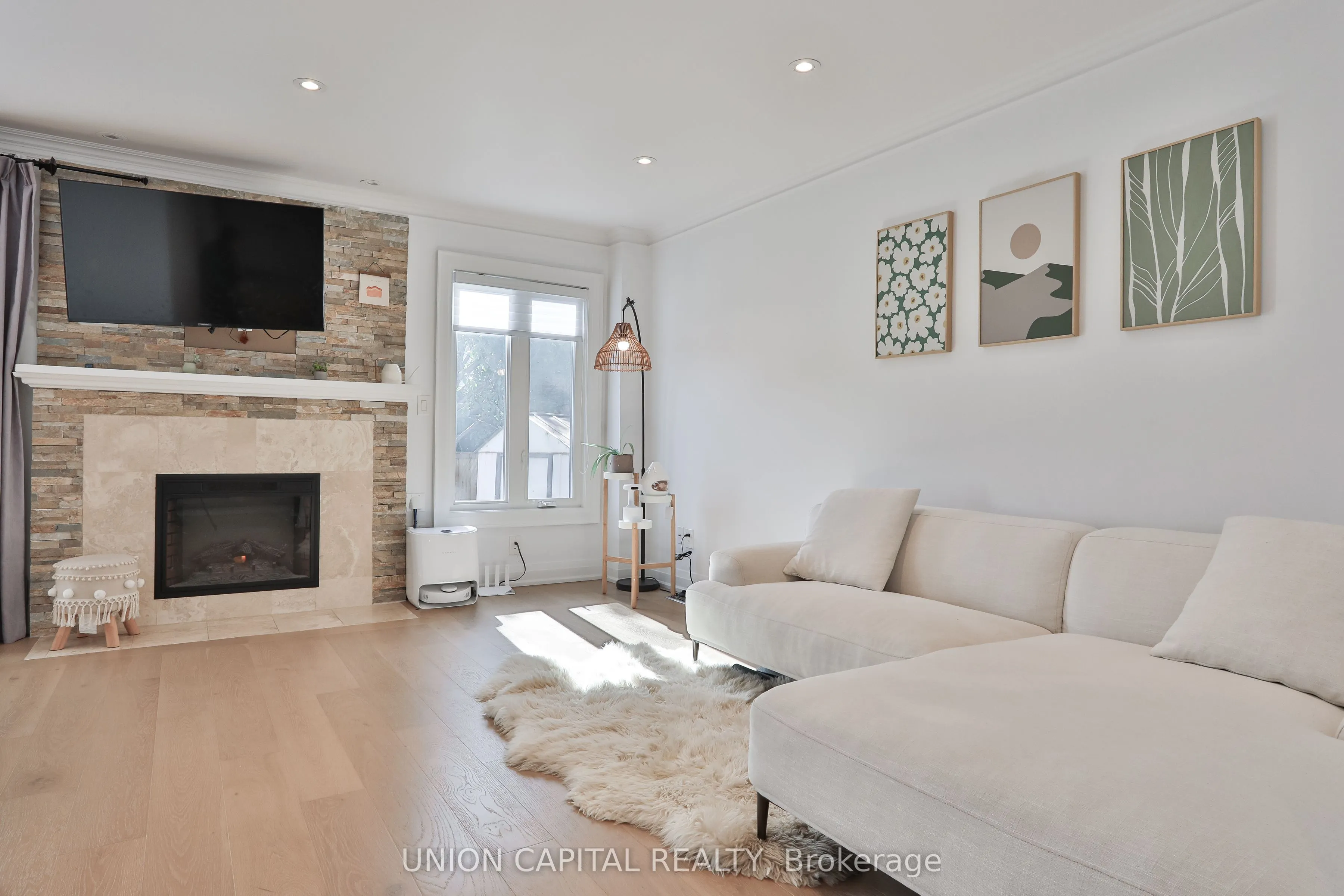 168 Kingsbridge Garden Circle