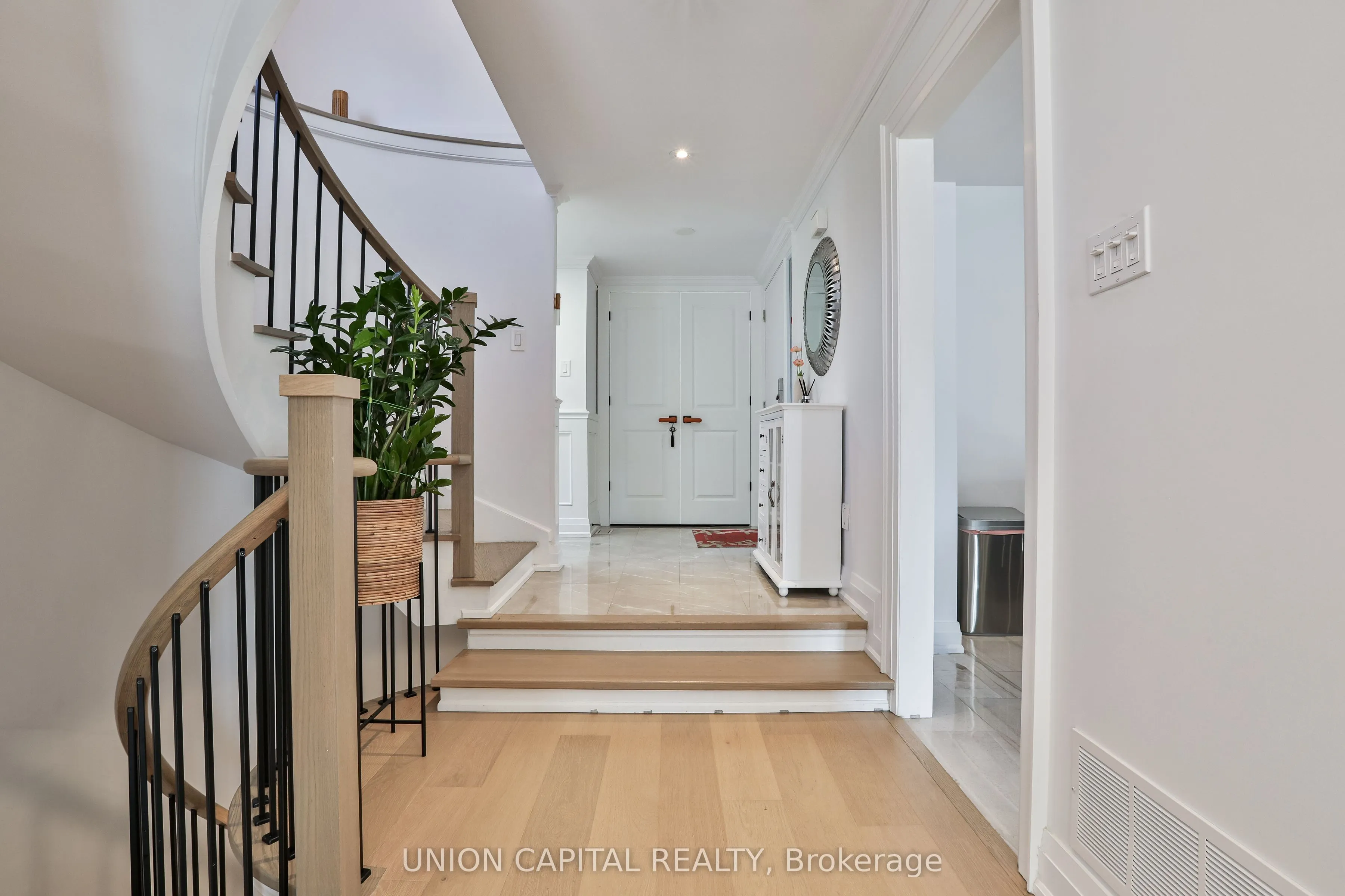 168 Kingsbridge Garden Circle
