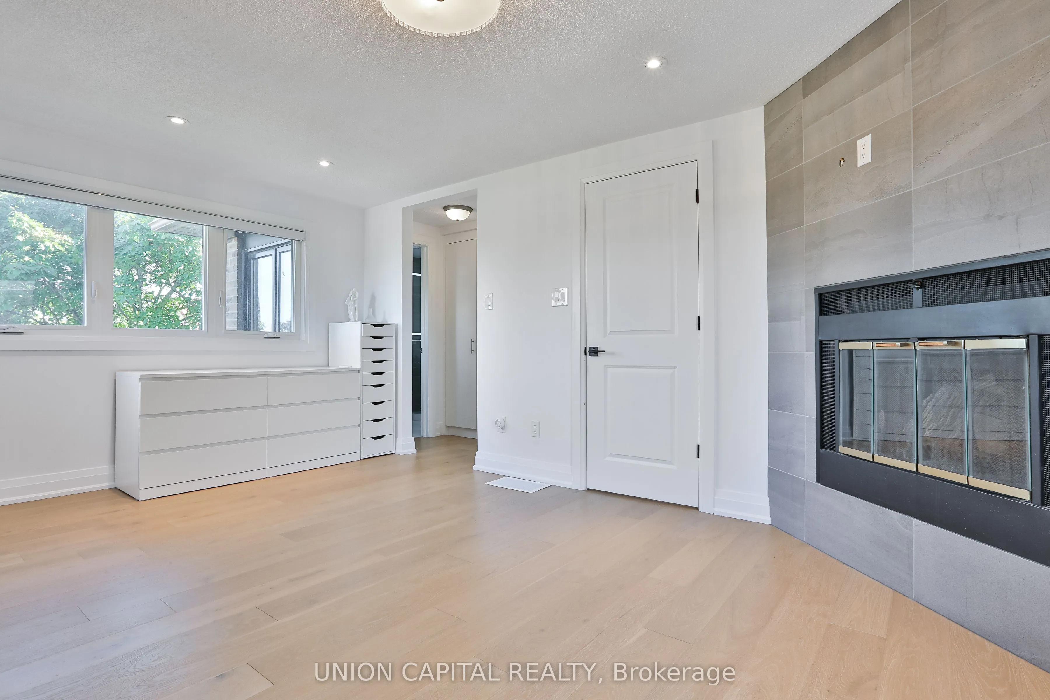 168 Kingsbridge Garden Circle