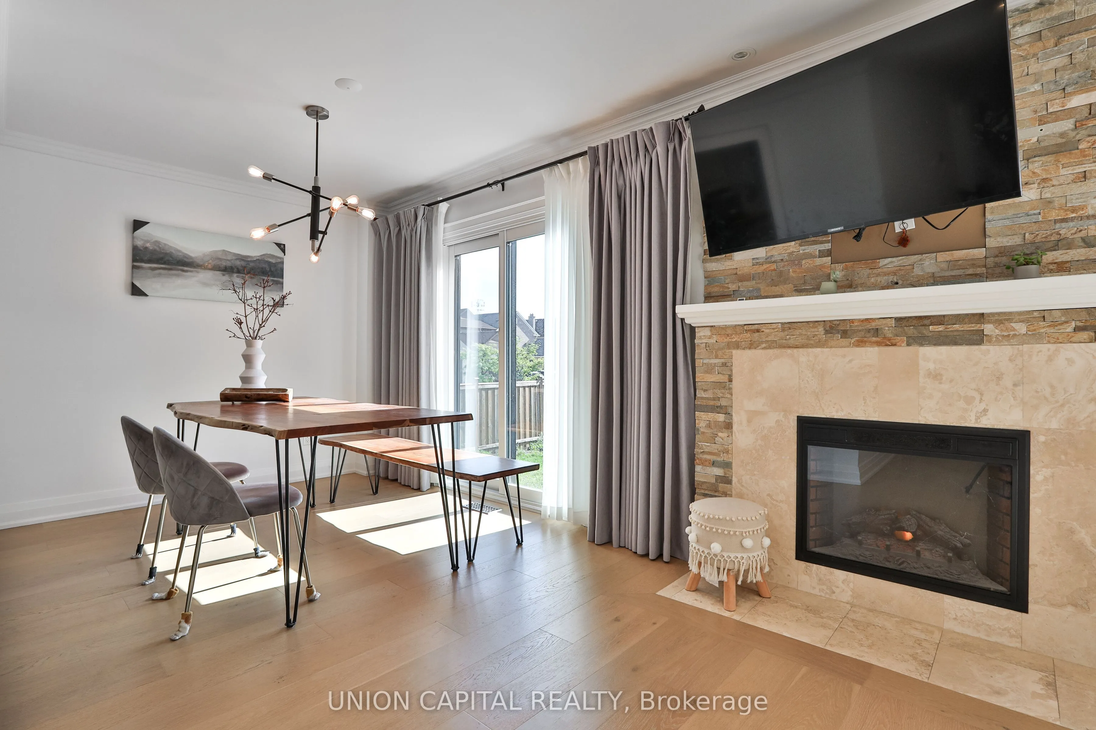 168 Kingsbridge Garden Circle
