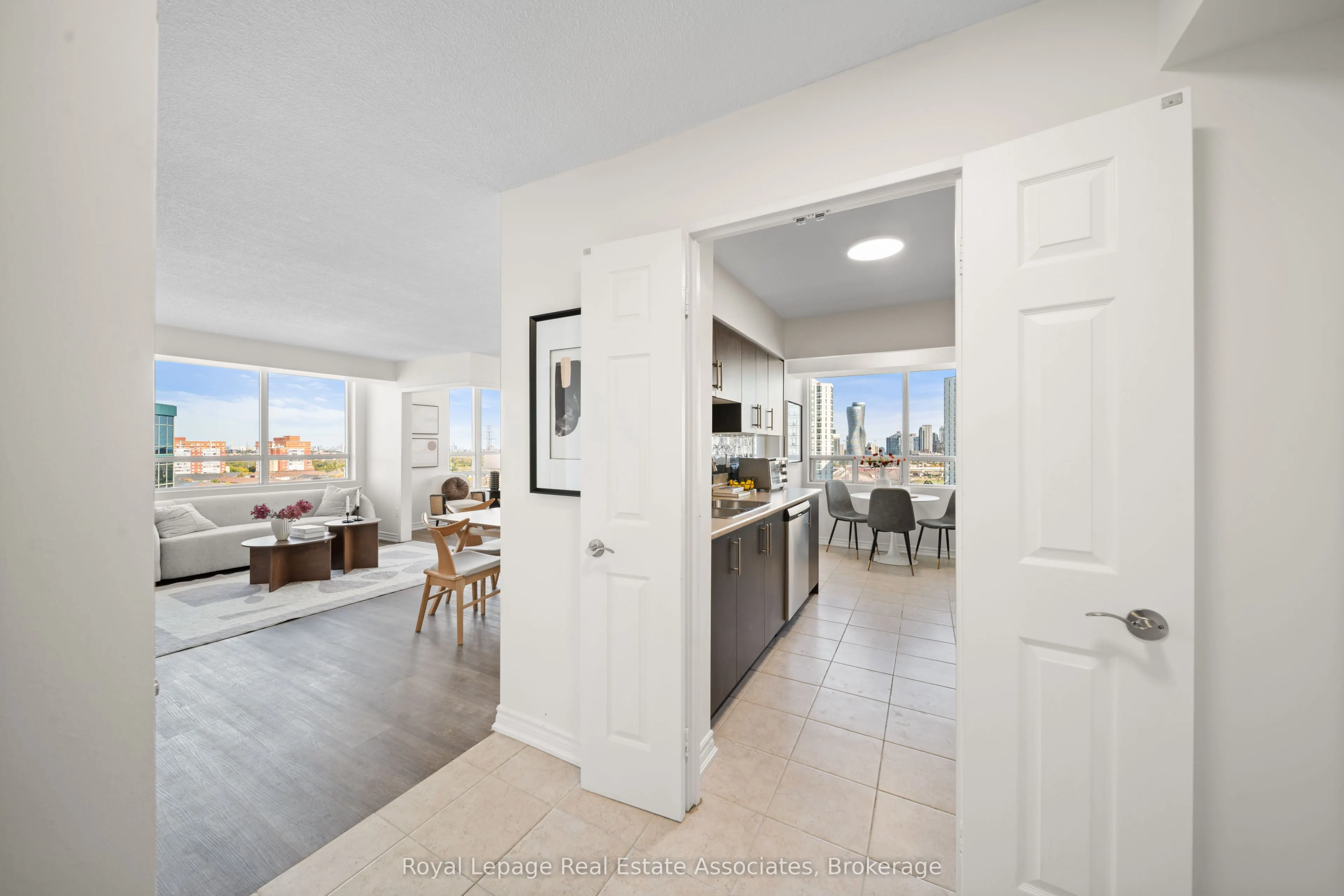 50 Kingsbridge Garden Circle, #1206