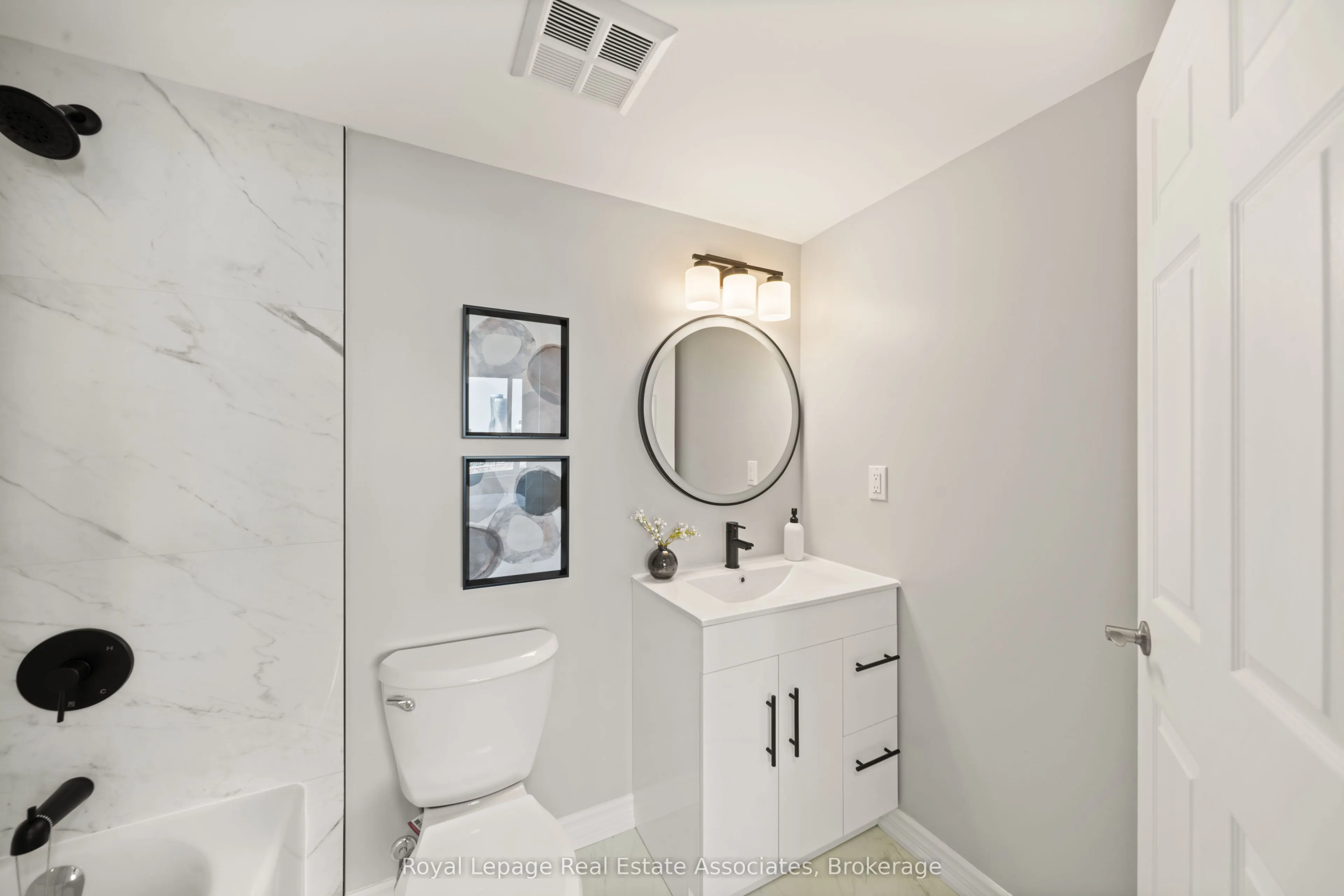 50 Kingsbridge Garden Circle, #1206
