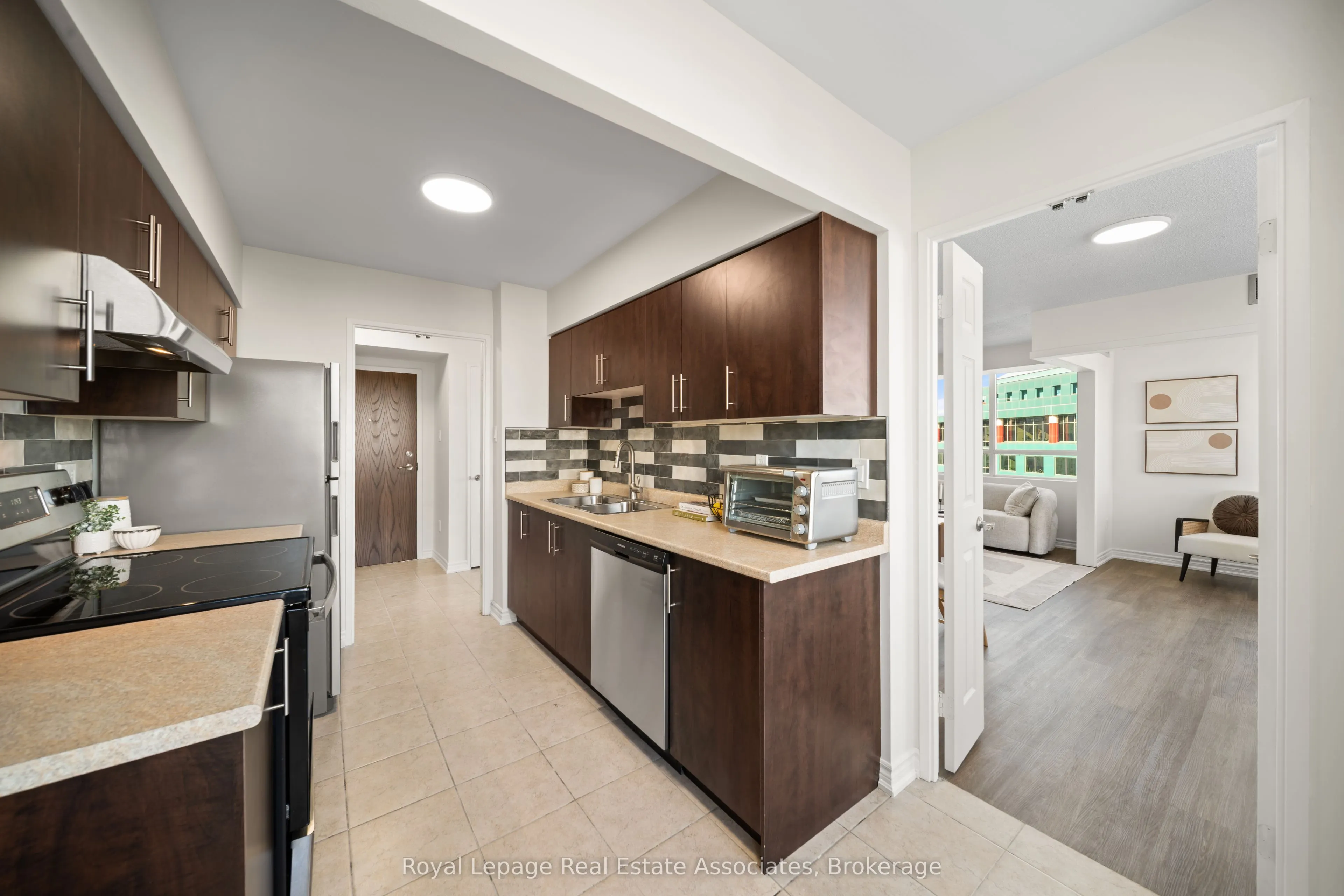 50 Kingsbridge Garden Circle, #1206