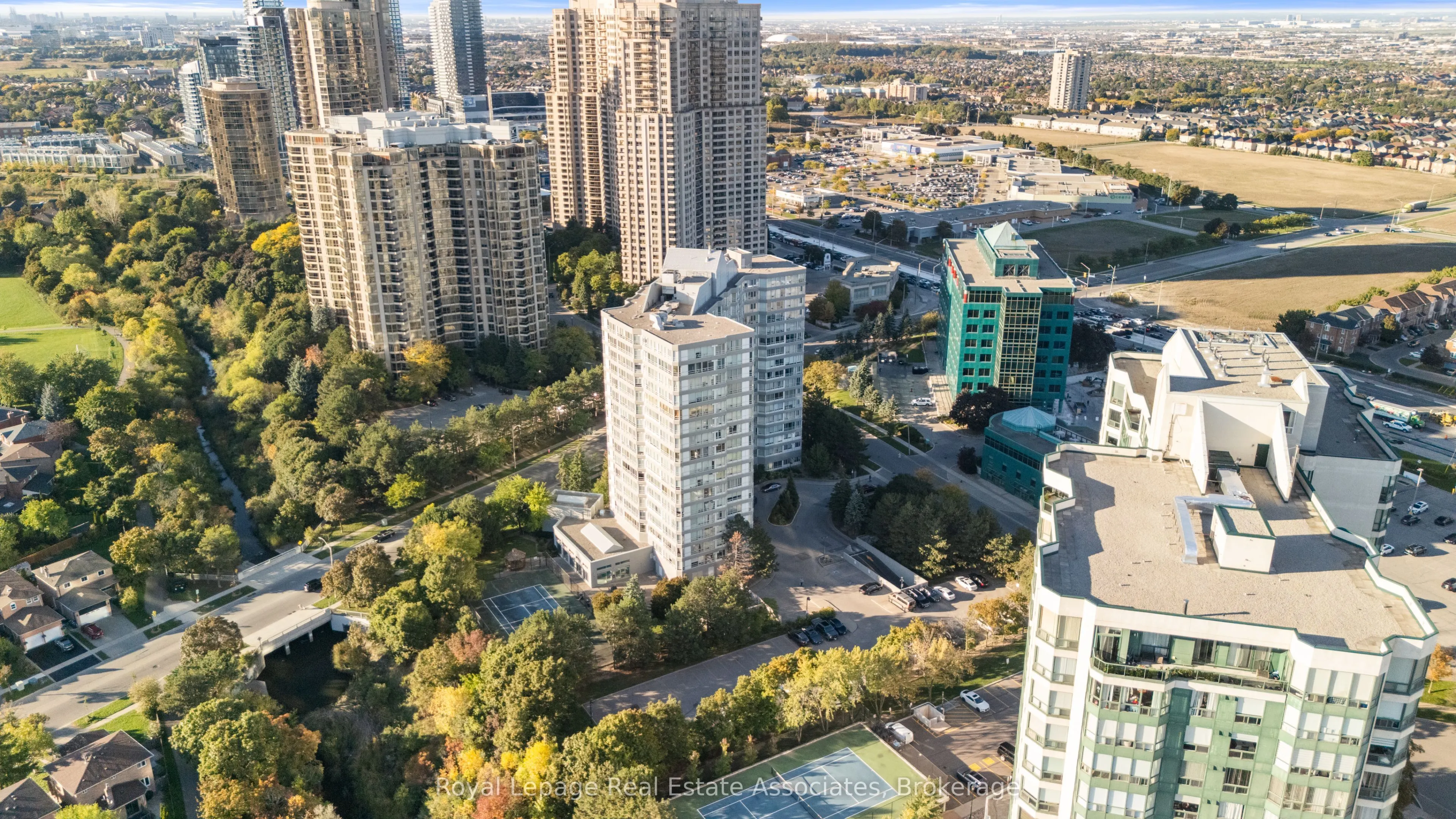 50 Kingsbridge Garden Circle, #1206