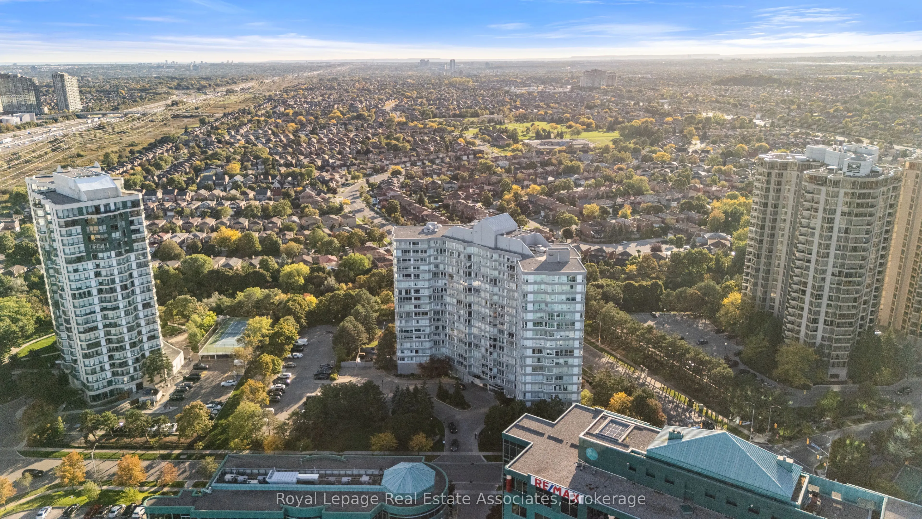 50 Kingsbridge Garden Circle, #1206