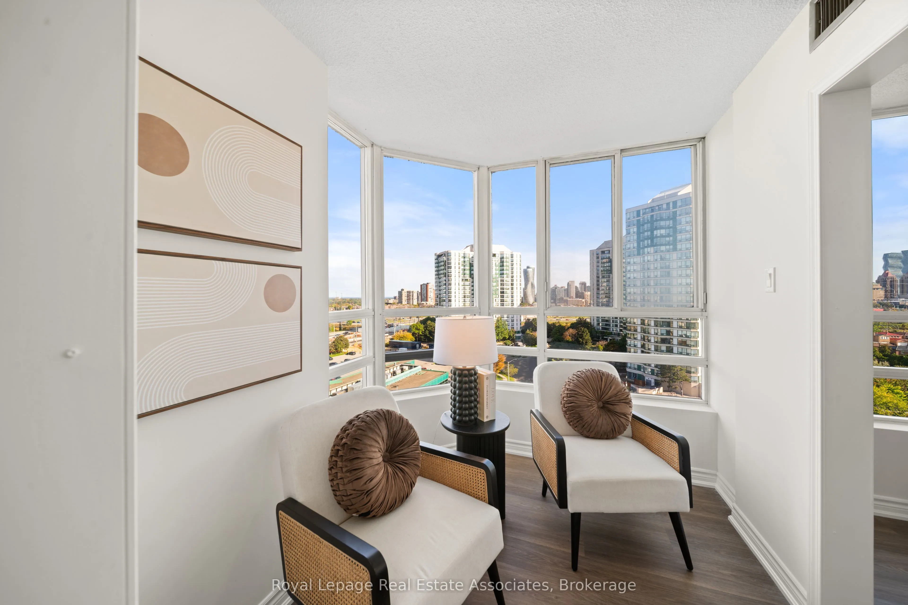 50 Kingsbridge Garden Circle, #1206