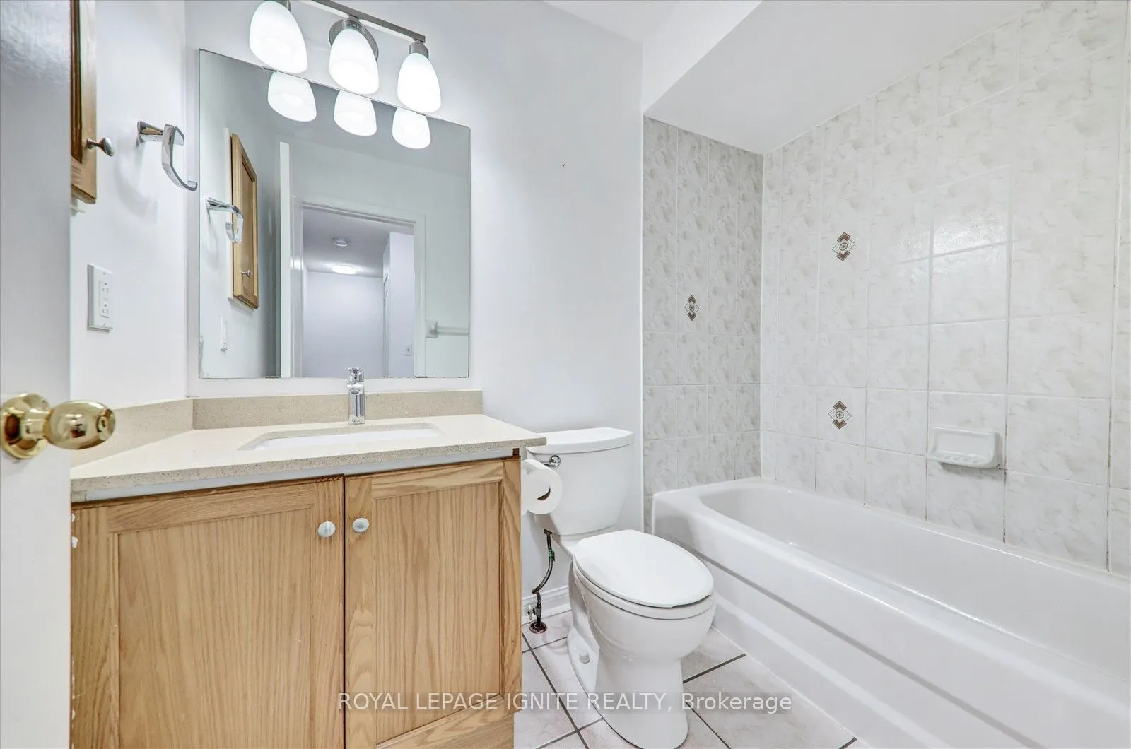 80 Acorn Place, #49