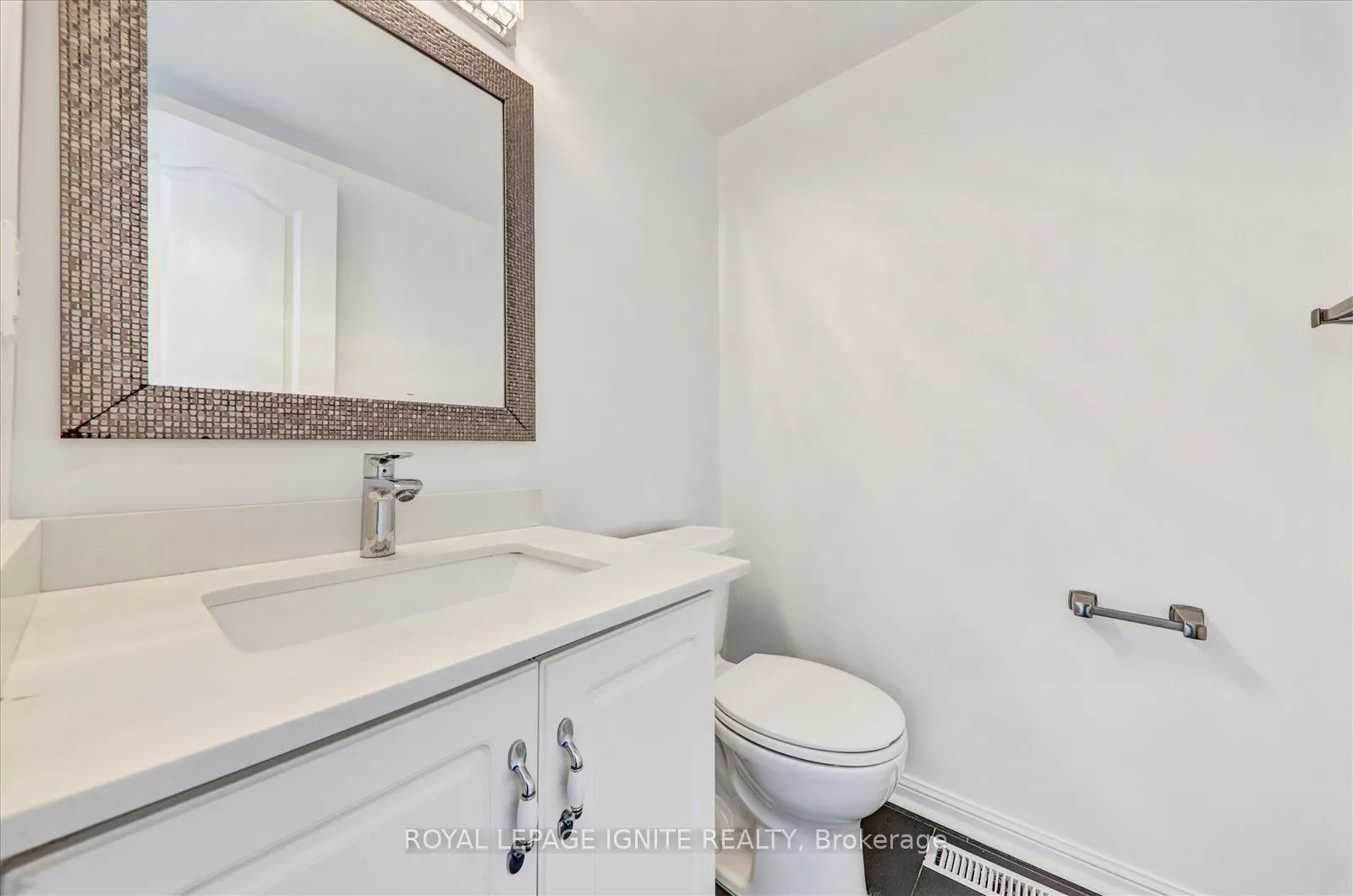 80 Acorn Place, #49