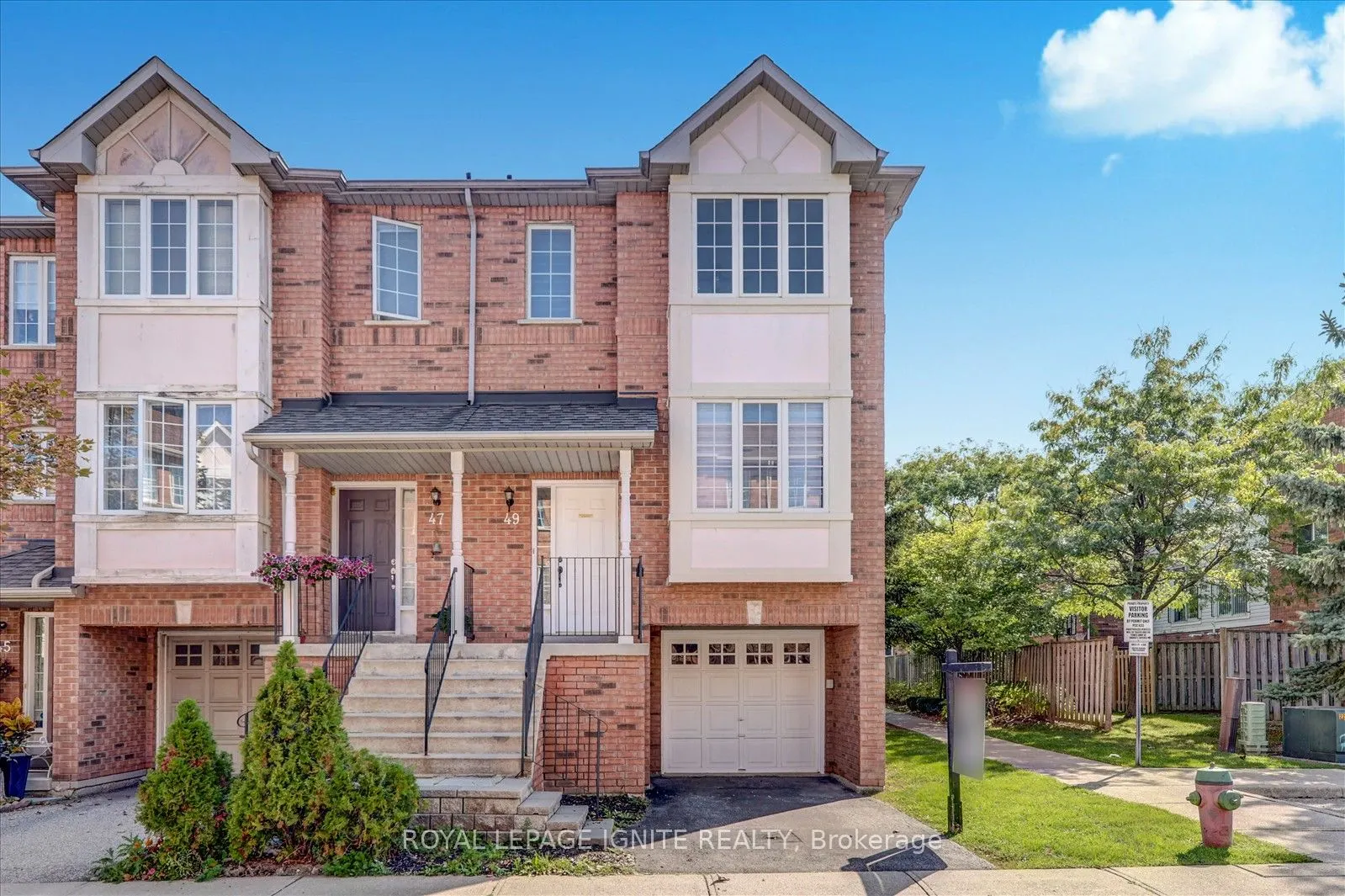 80 Acorn Place, #49