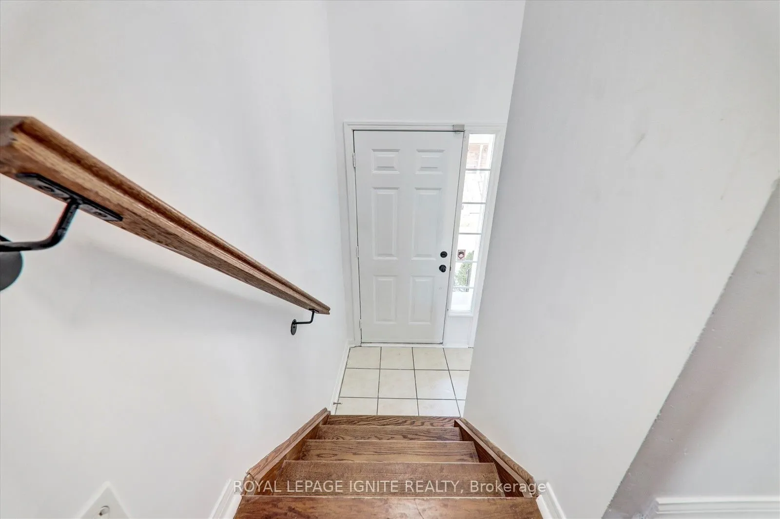 80 Acorn Place, #49