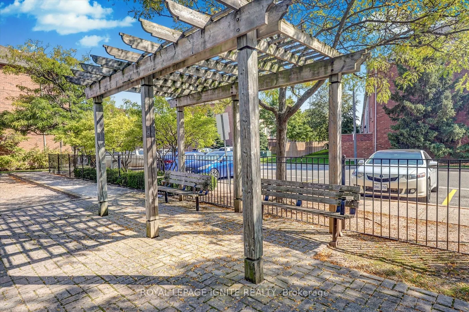 80 Acorn Place, #49