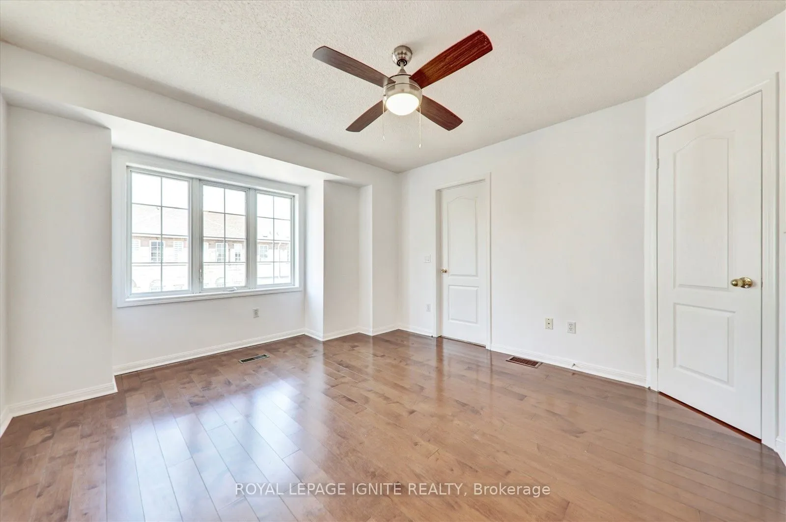 80 Acorn Place, #49