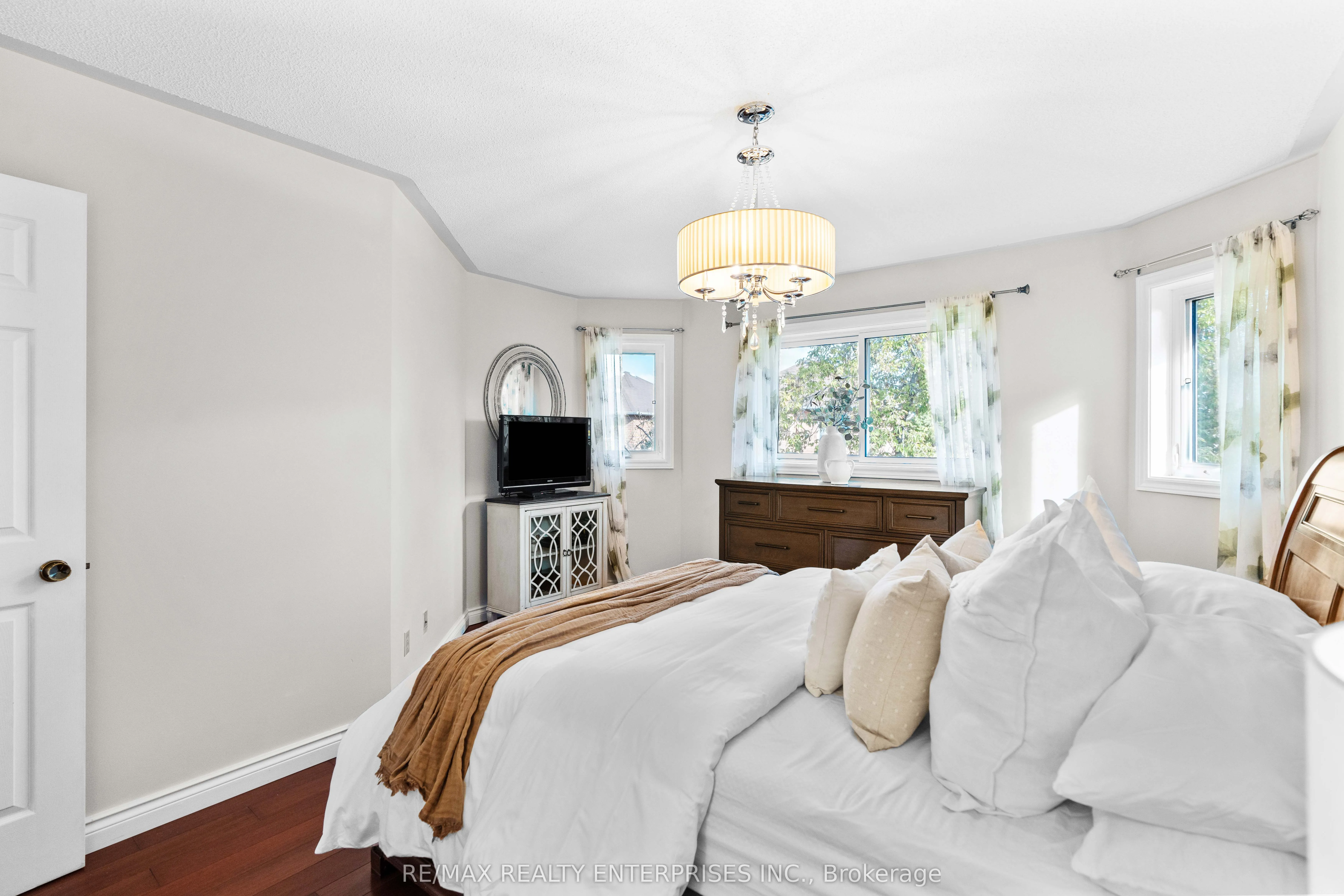 129 Valonia Drive