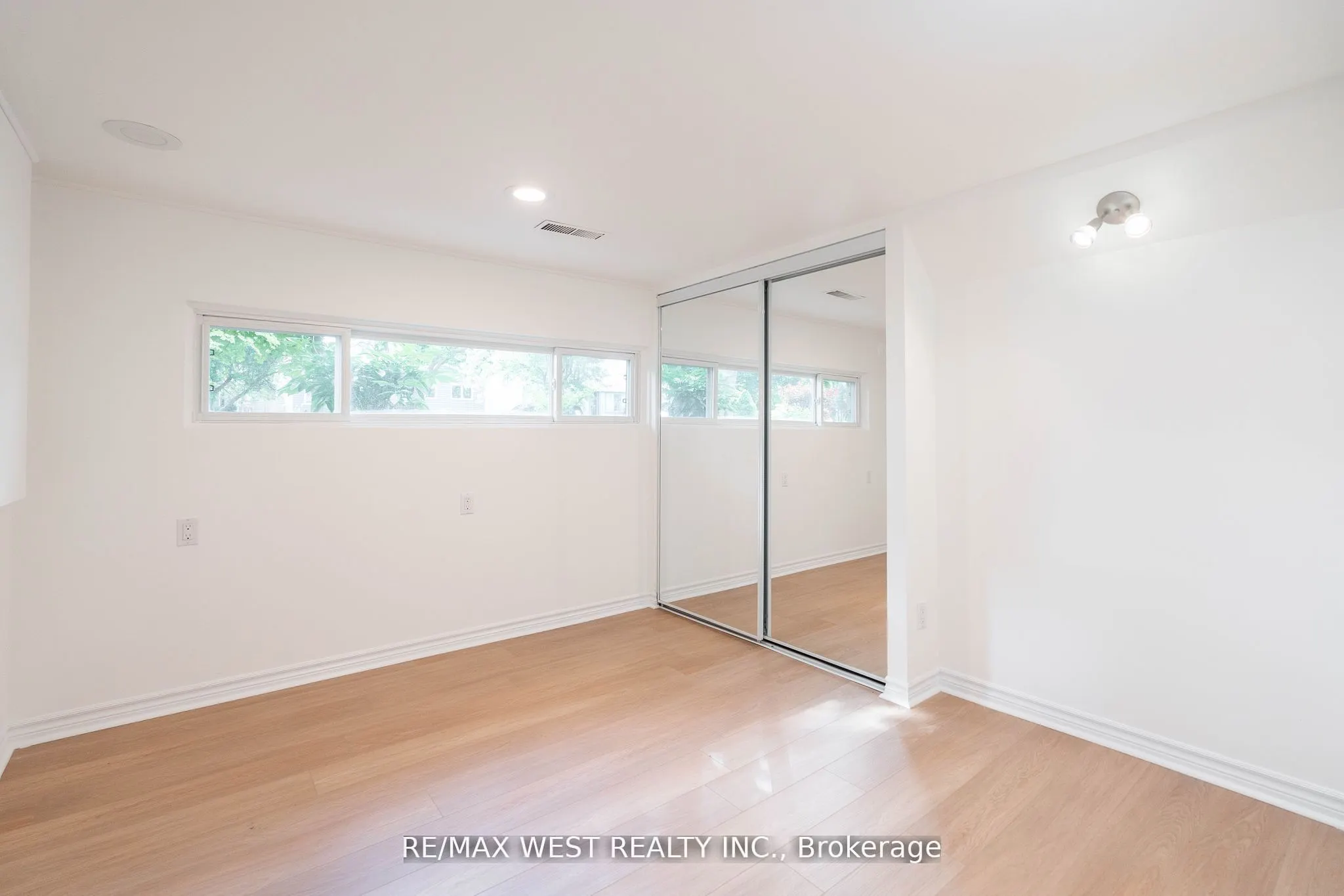 75 Wright Crescent, #Basement