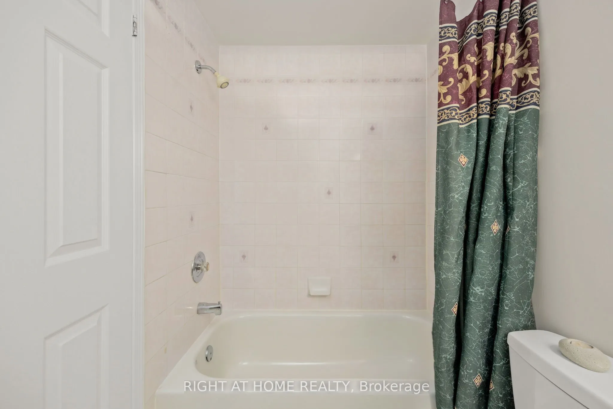 75 Strathaven Drive, #8