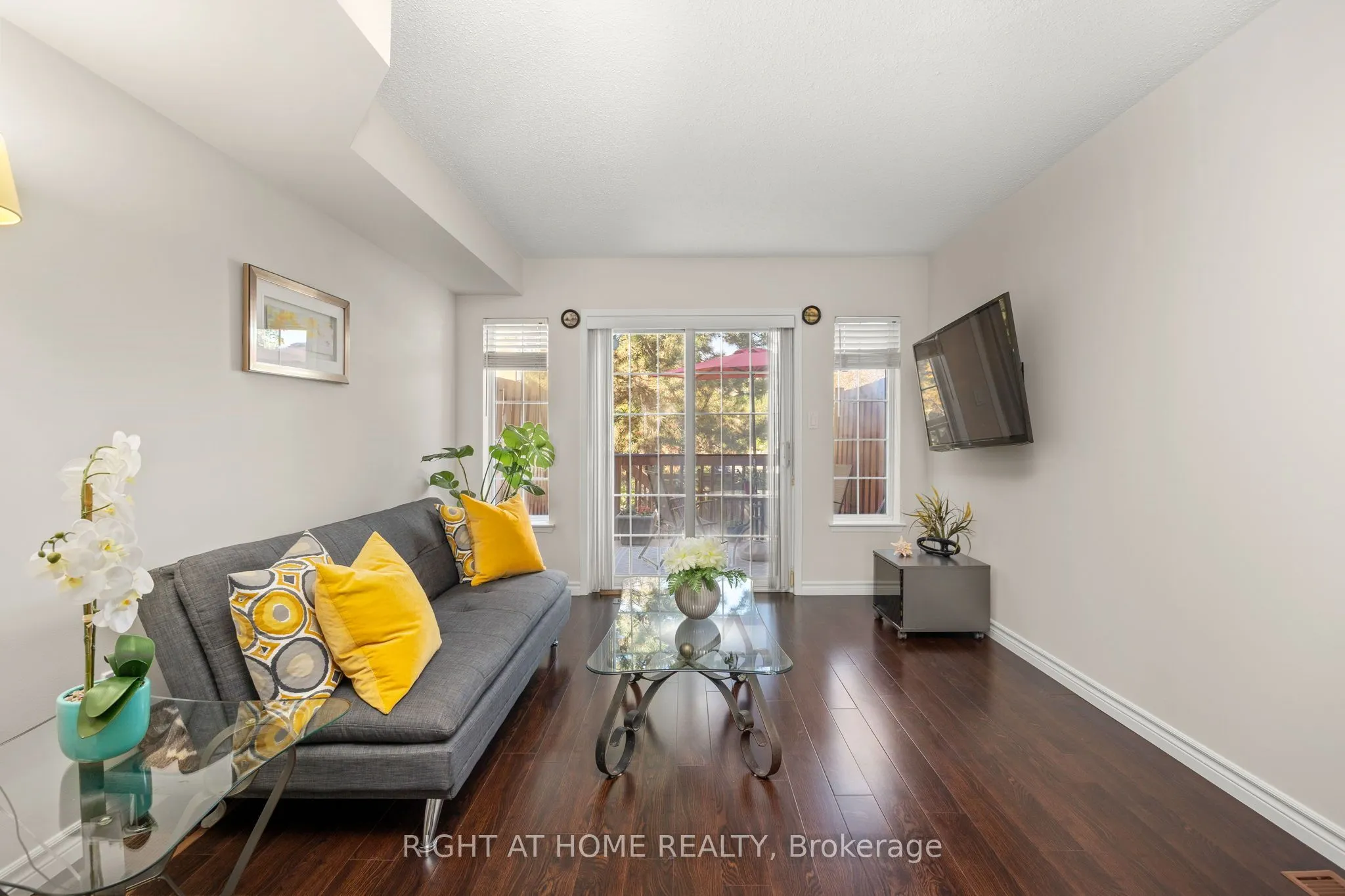 75 Strathaven Drive, #8