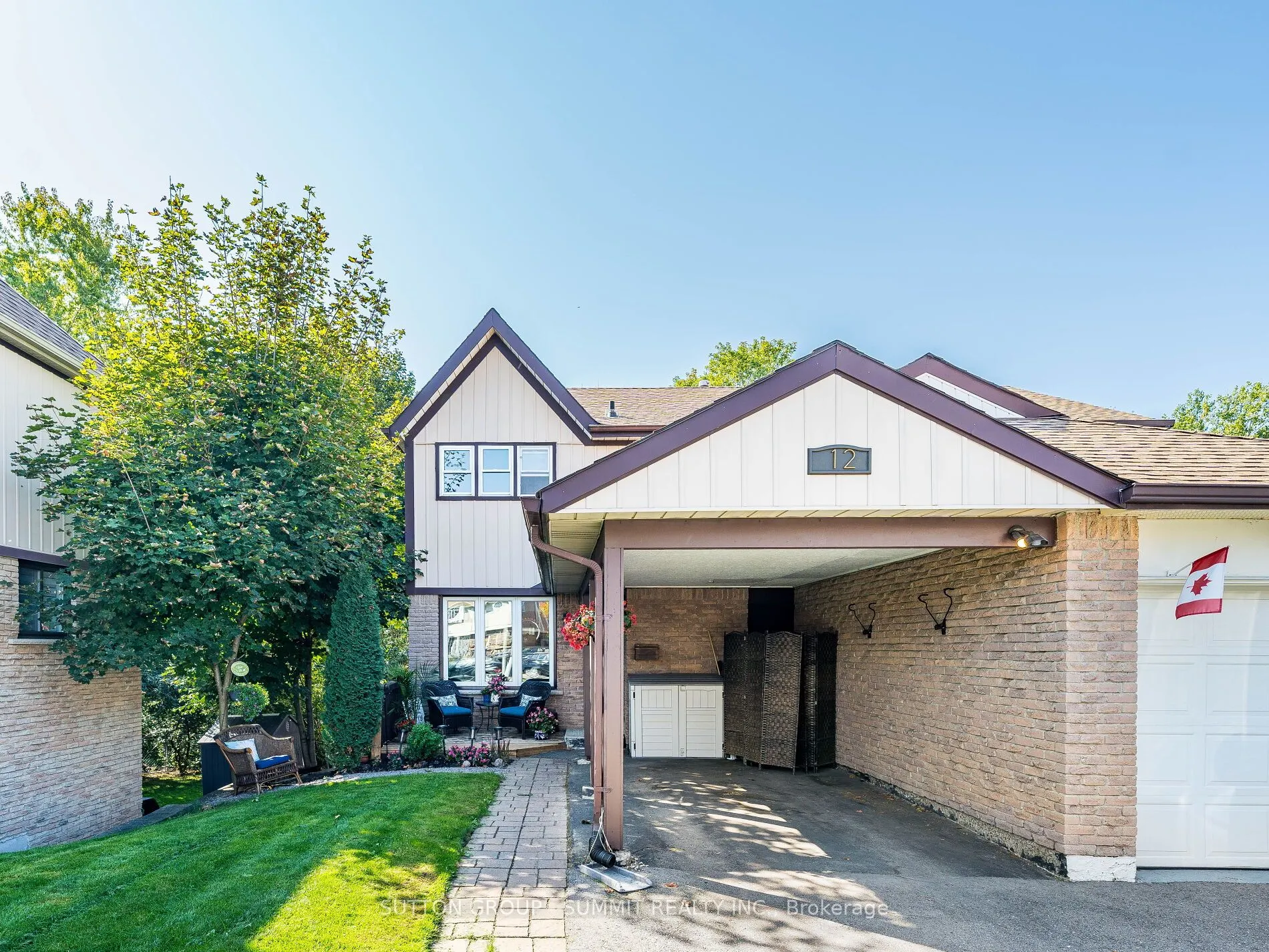 12 Pontiac Court