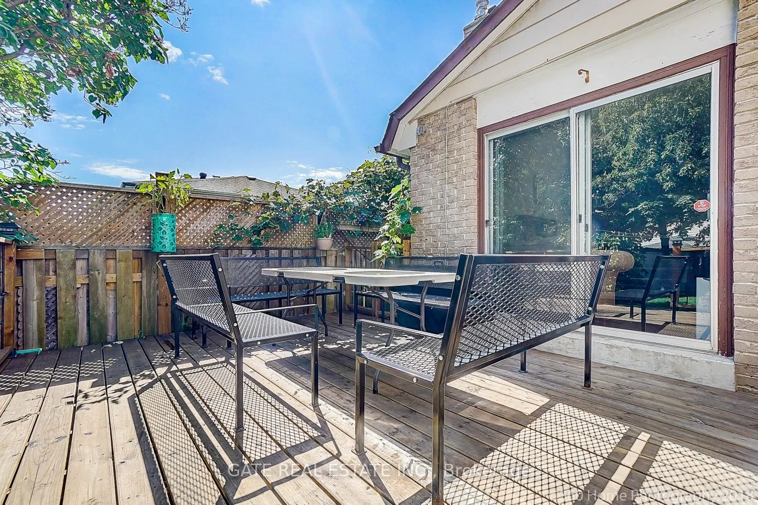 16 Massey Street