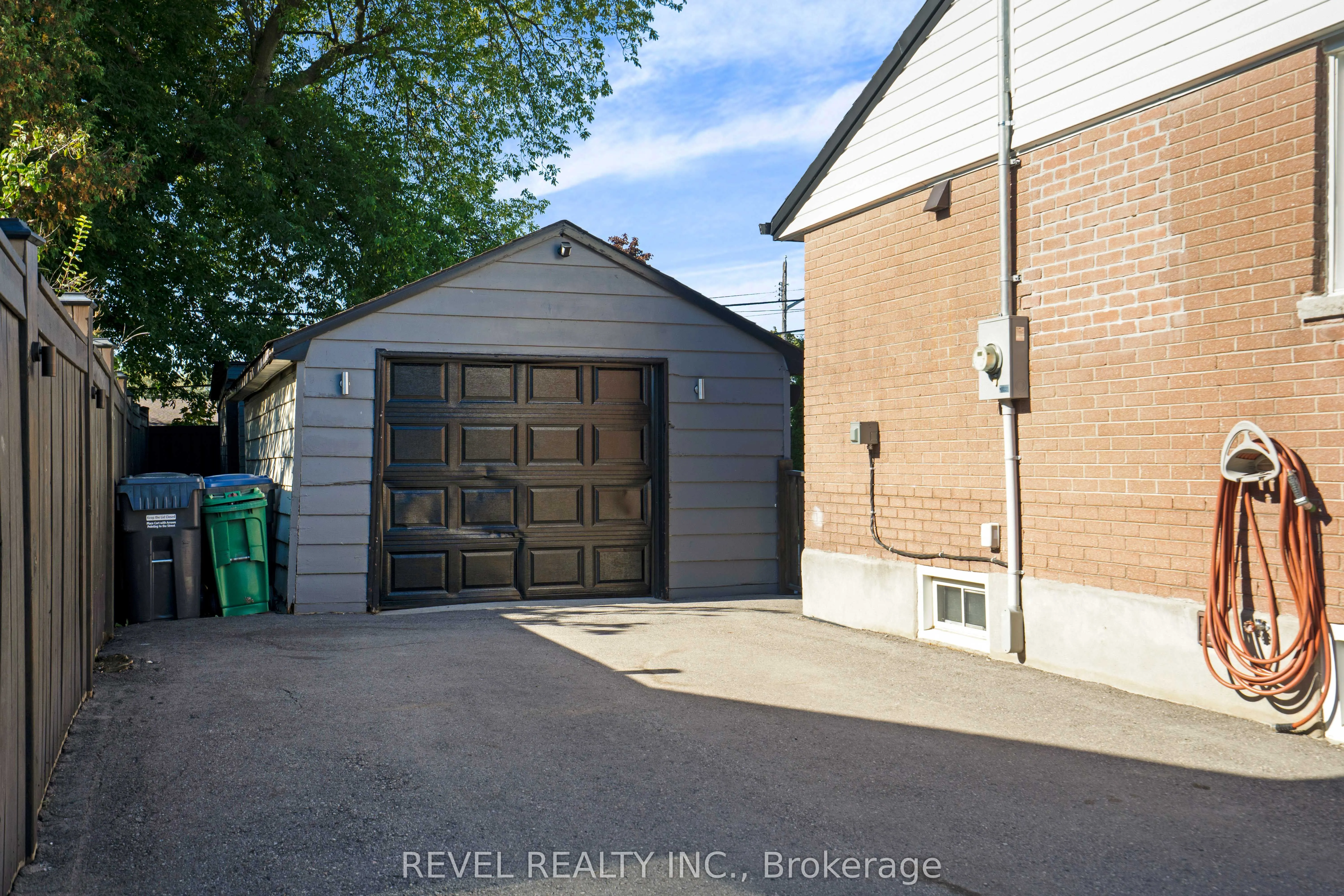 294 Henderson Street