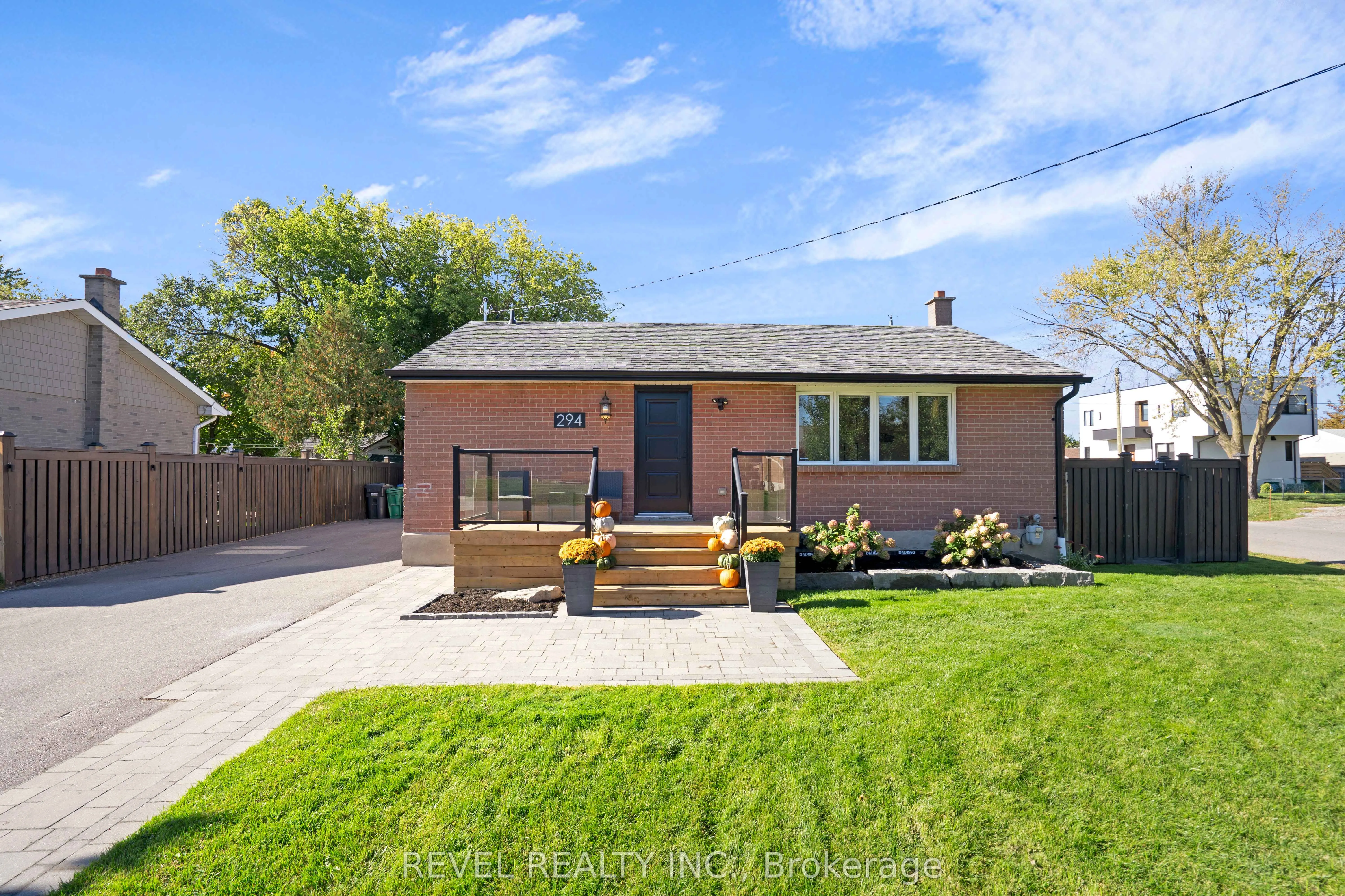 294 Henderson Street