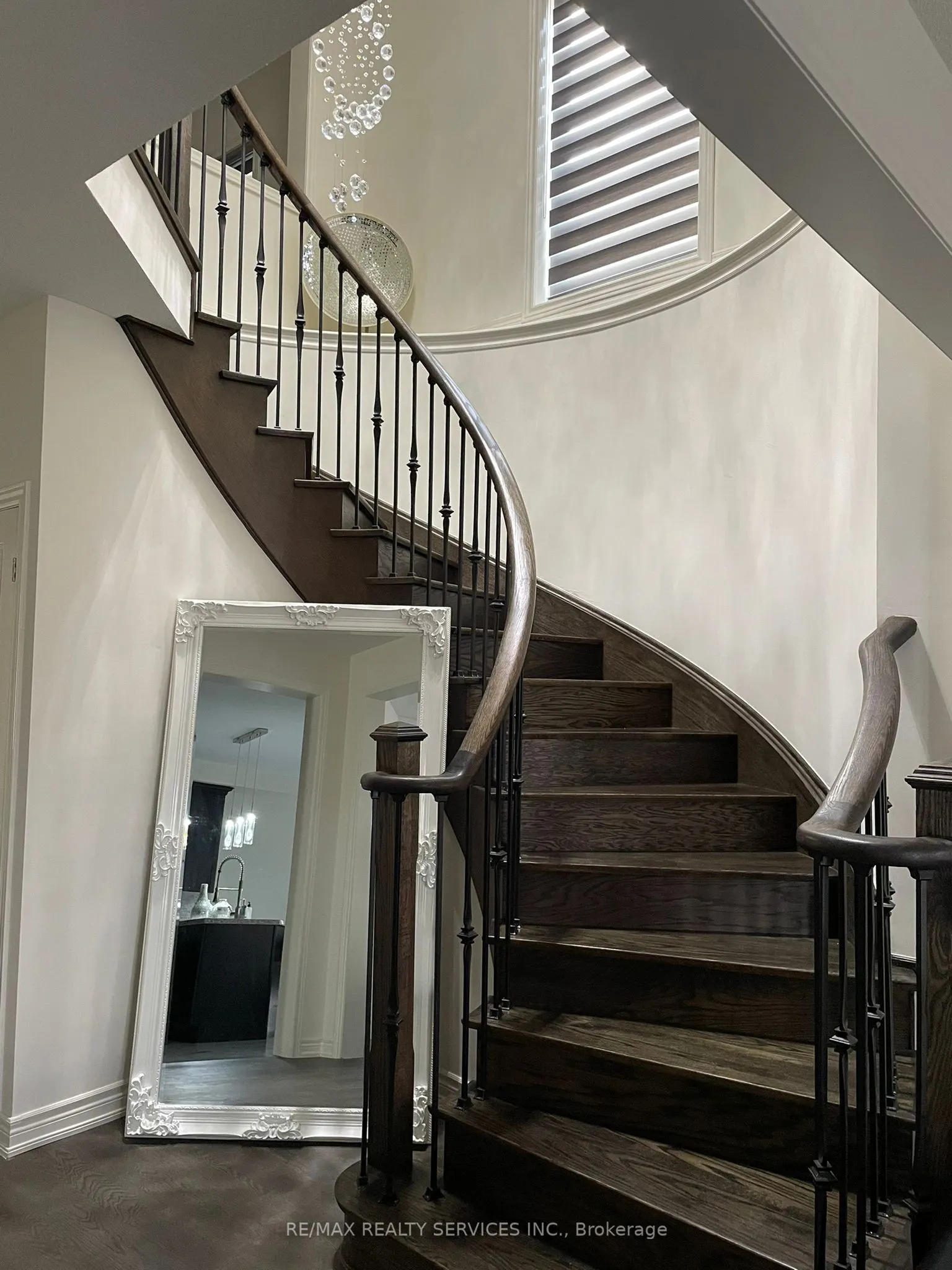 21 Terrick Road