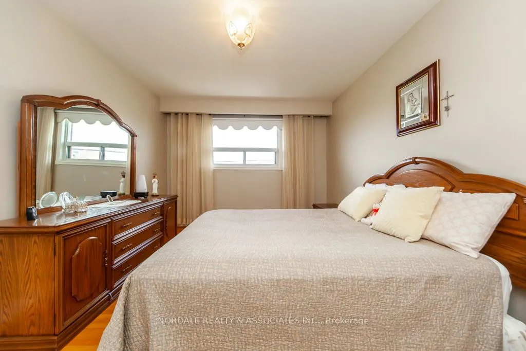 288 Hullmar Drive