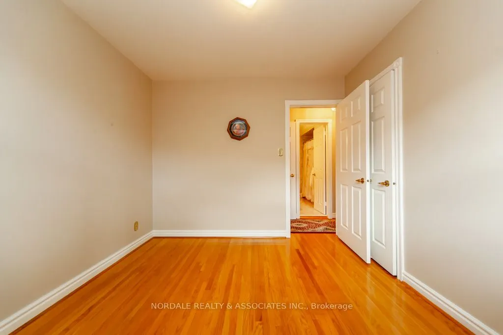 288 Hullmar Drive
