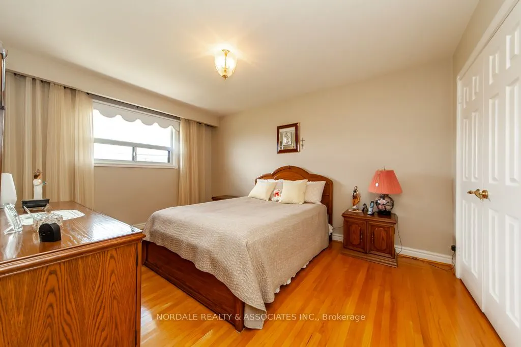 288 Hullmar Drive