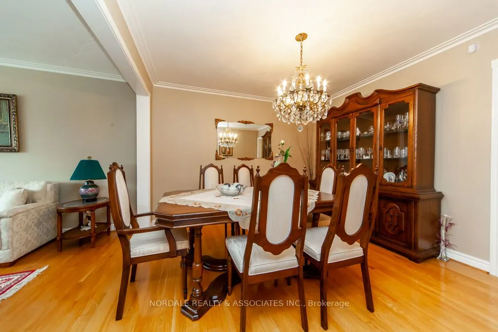 288 Hullmar Drive
