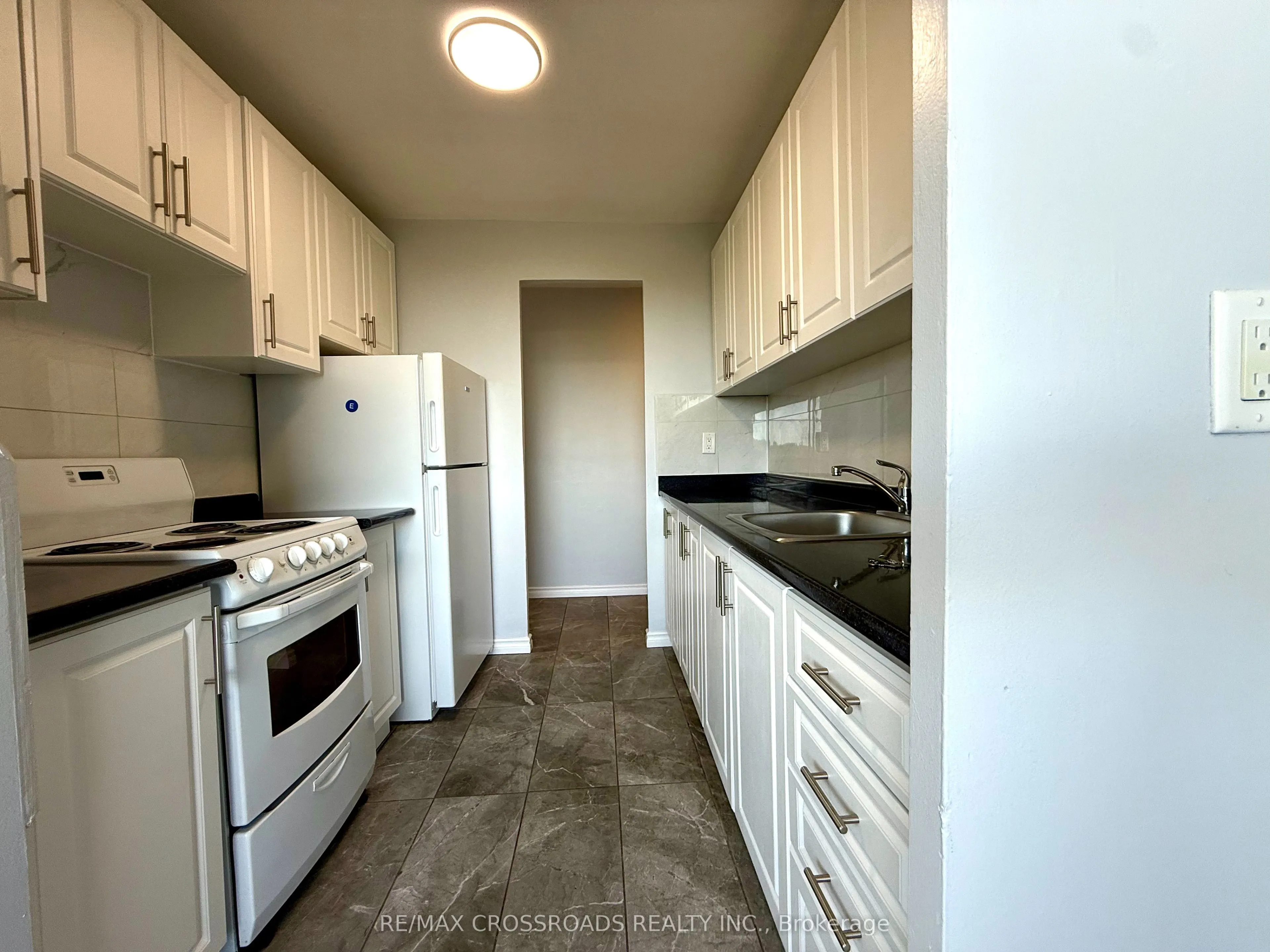 363 Lakeshore Road E, #701