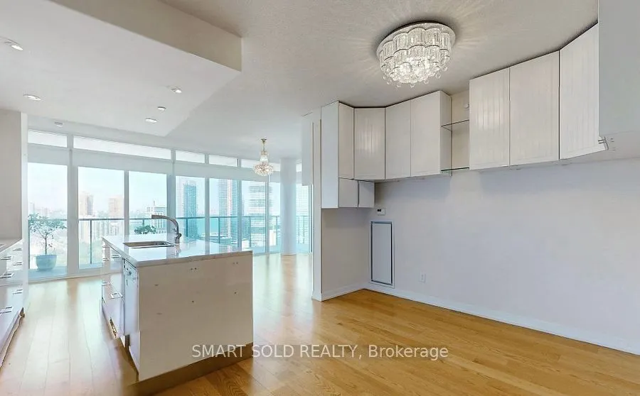 90 Park Lawn Road, #2608