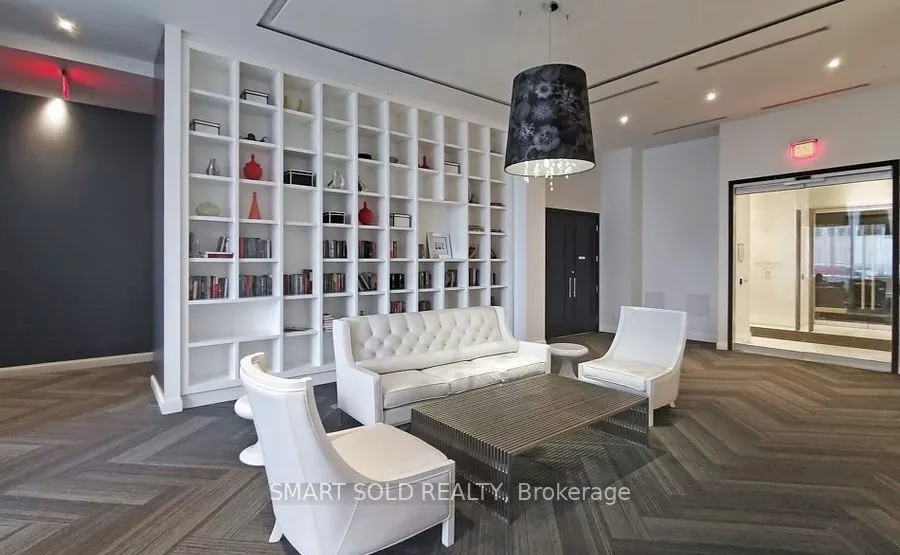 90 Park Lawn Road, #2608