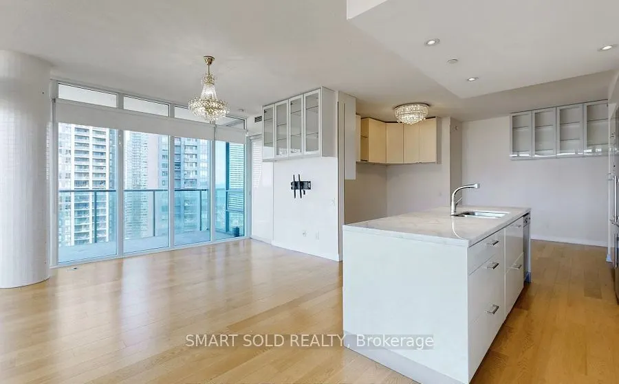 90 Park Lawn Road, #2608