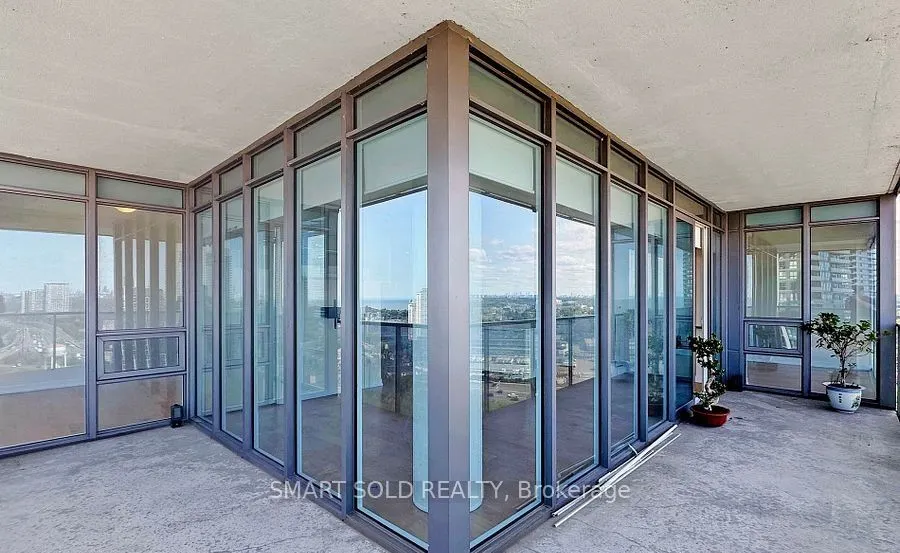 90 Park Lawn Road, #2608