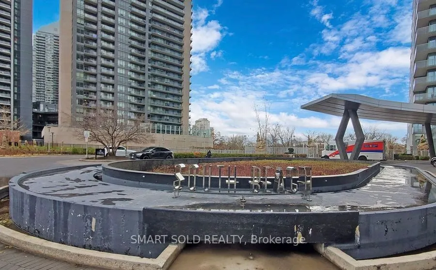 90 Park Lawn Road, #2608
