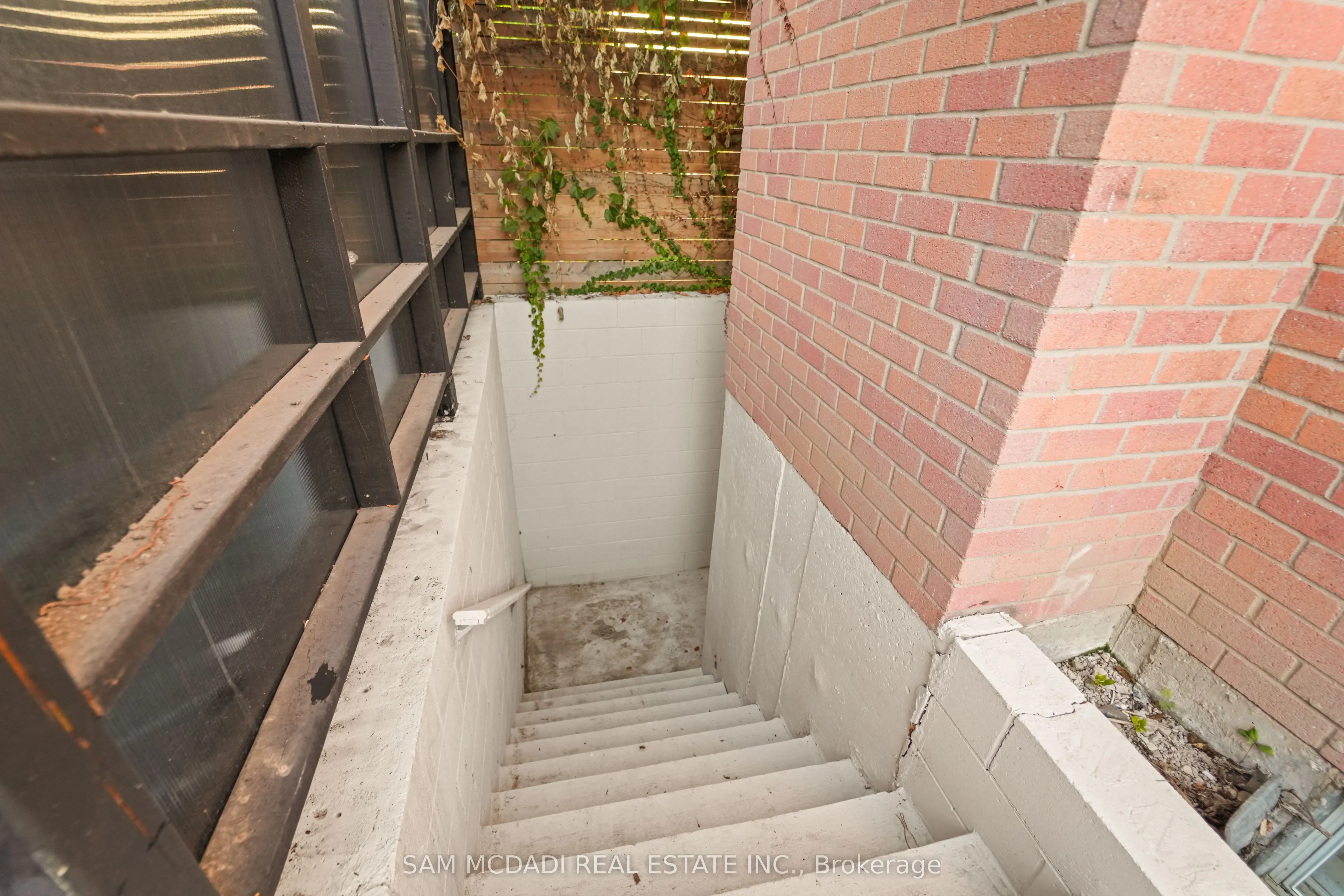 1409 Lefkas Court